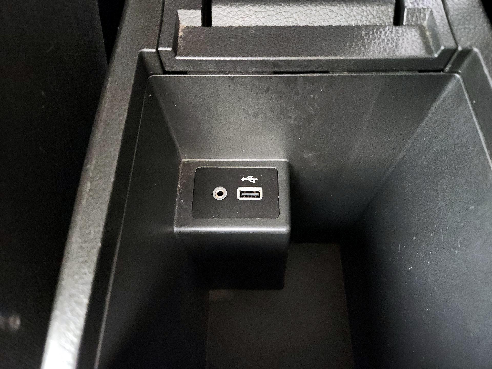 Thumbnail: 2019 Nissan Sentra - 18