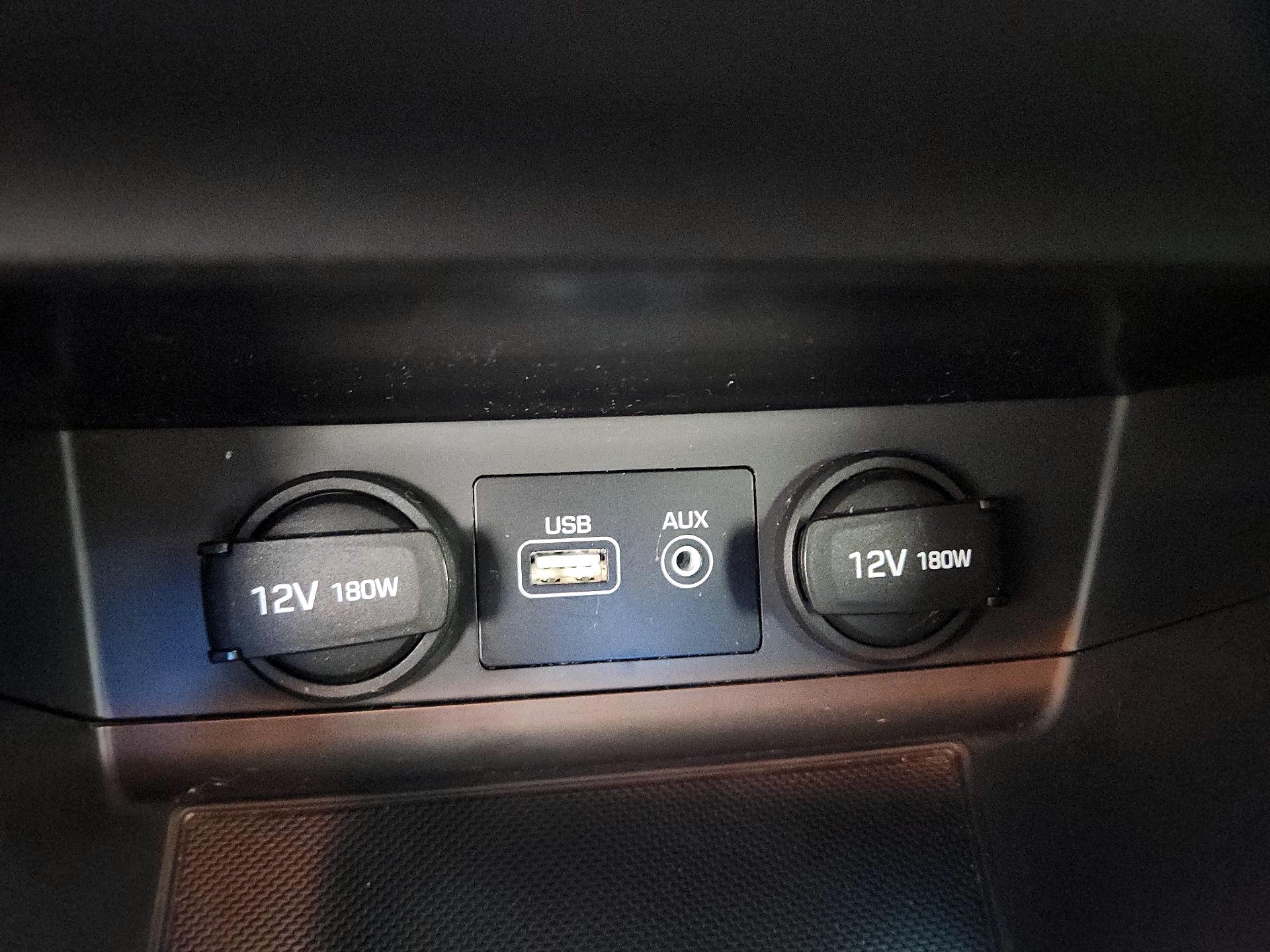 Thumbnail: 2015 Hyundai Sonata - 17