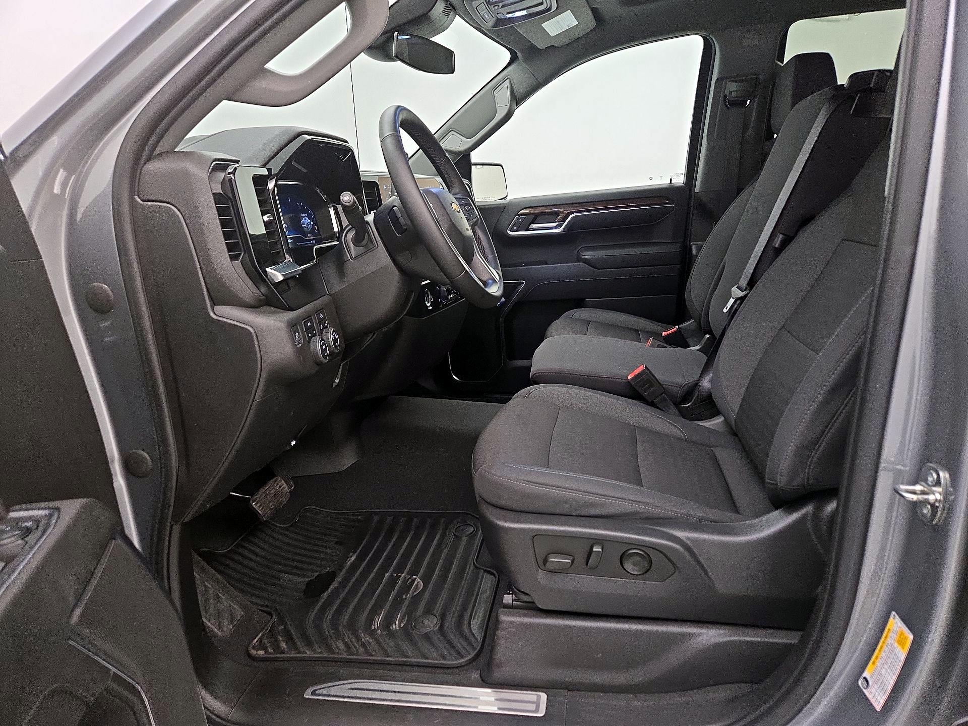 Thumbnail: 2023 Chevrolet Silverado 1500 - 11