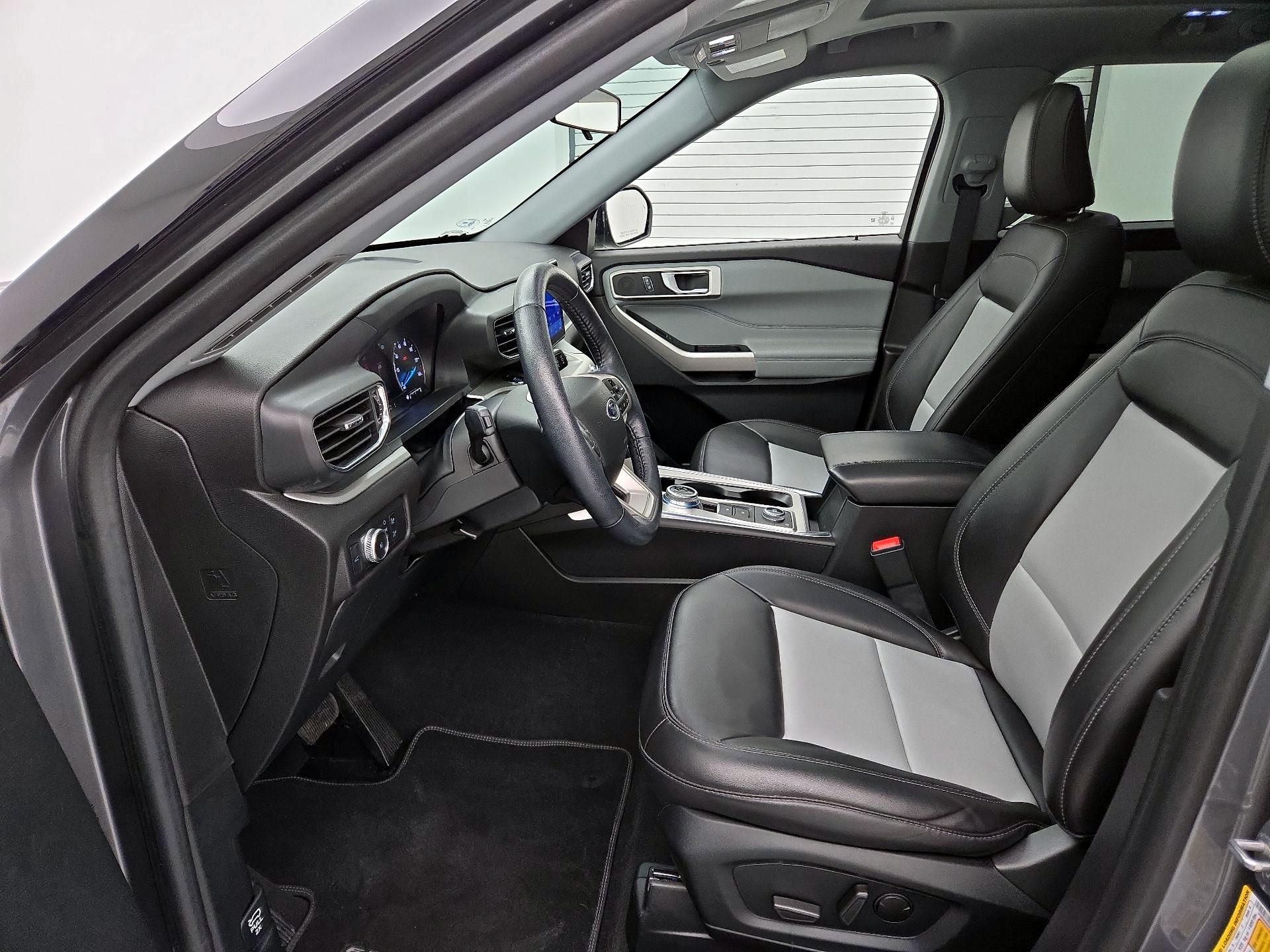 Thumbnail: 2022 Ford Explorer - 11