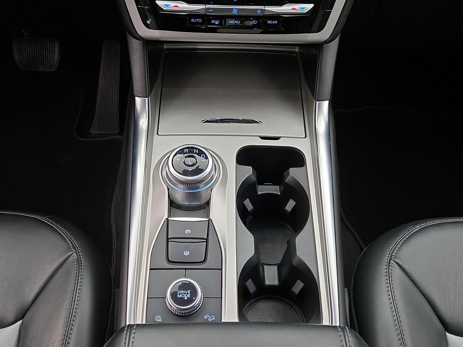 Thumbnail: 2022 Ford Explorer - 17