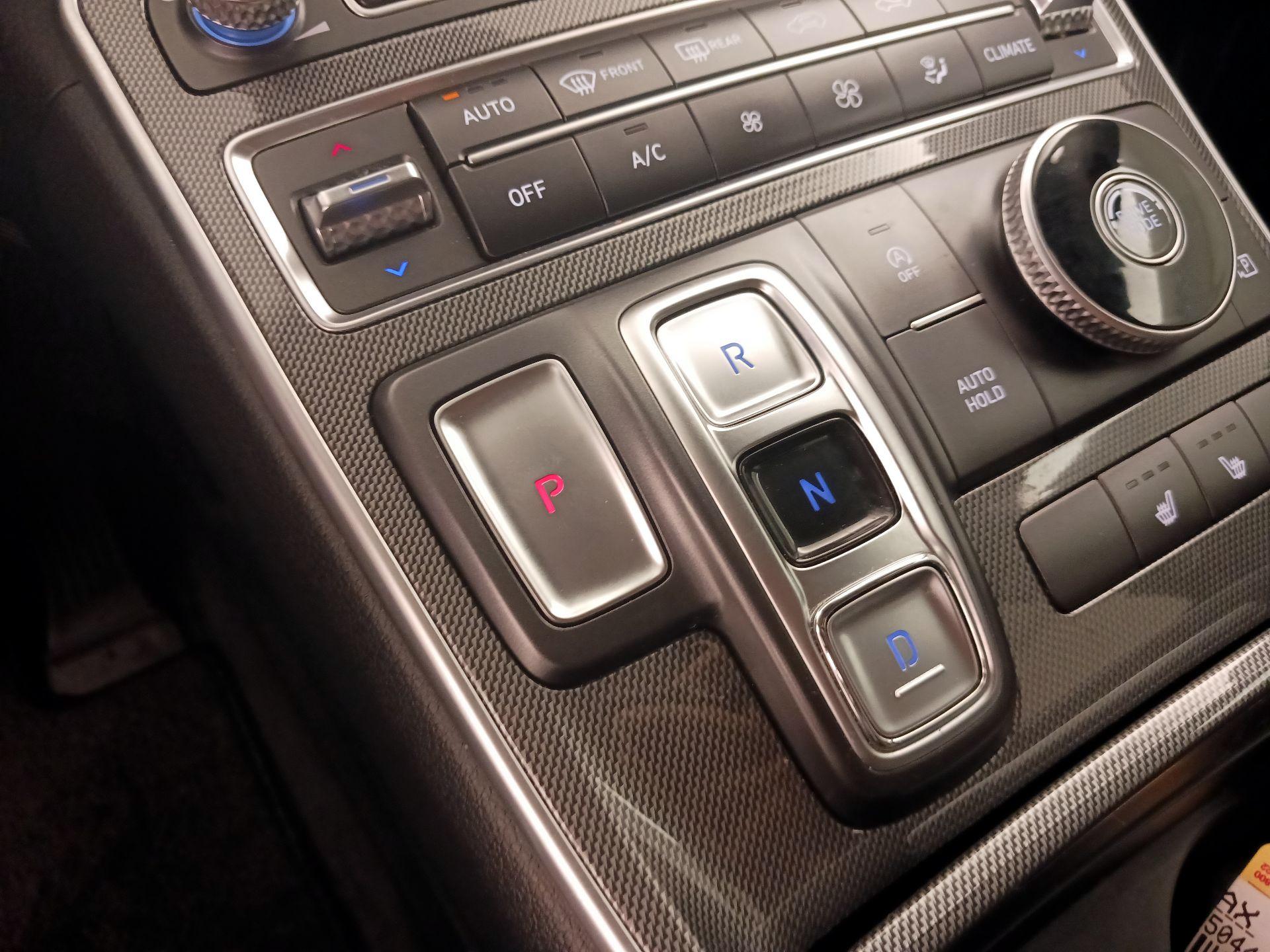 Thumbnail: 2023 Hyundai Santa Fe - 18