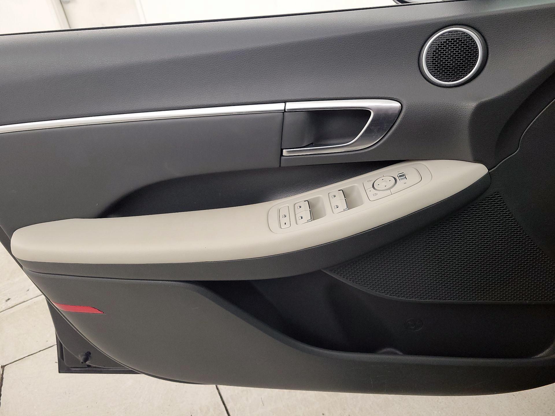 Thumbnail: 2023 Hyundai Sonata - 12