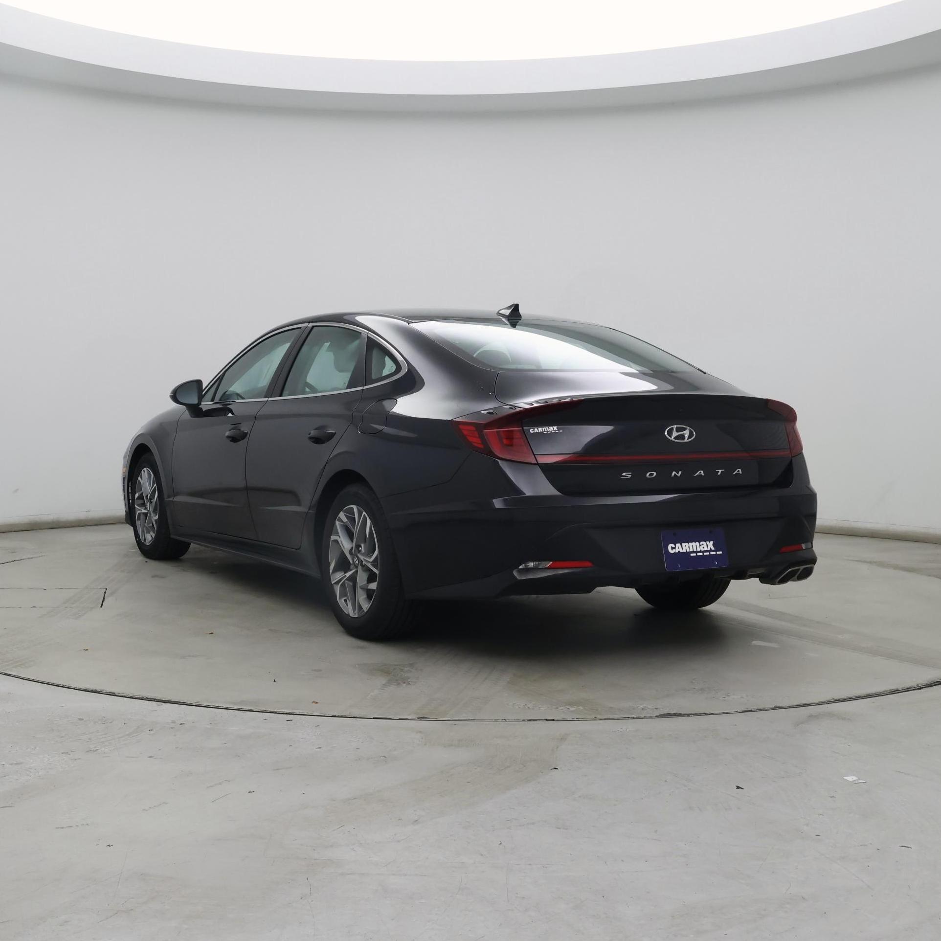 Thumbnail: 2023 Hyundai Sonata - 2