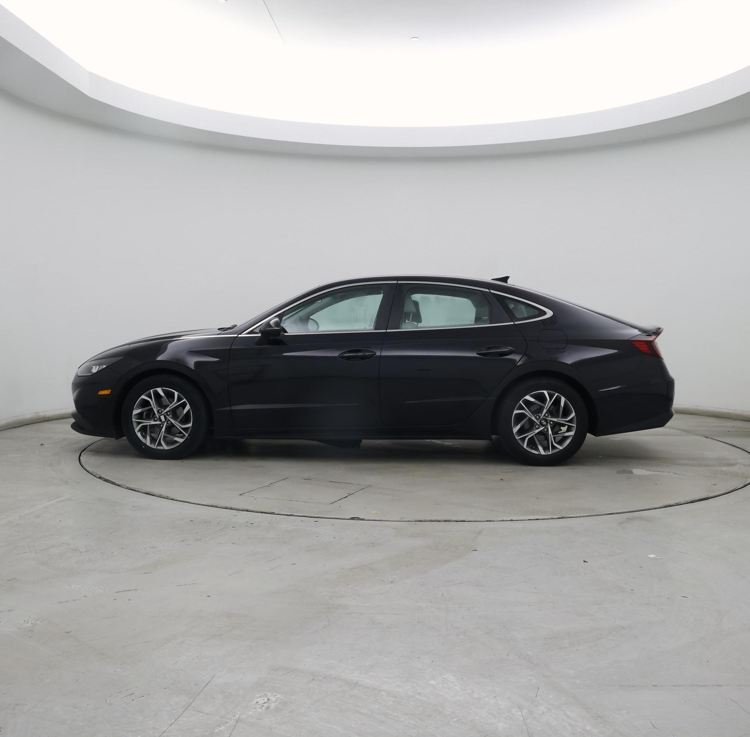 Thumbnail: 2023 Hyundai Sonata - 3