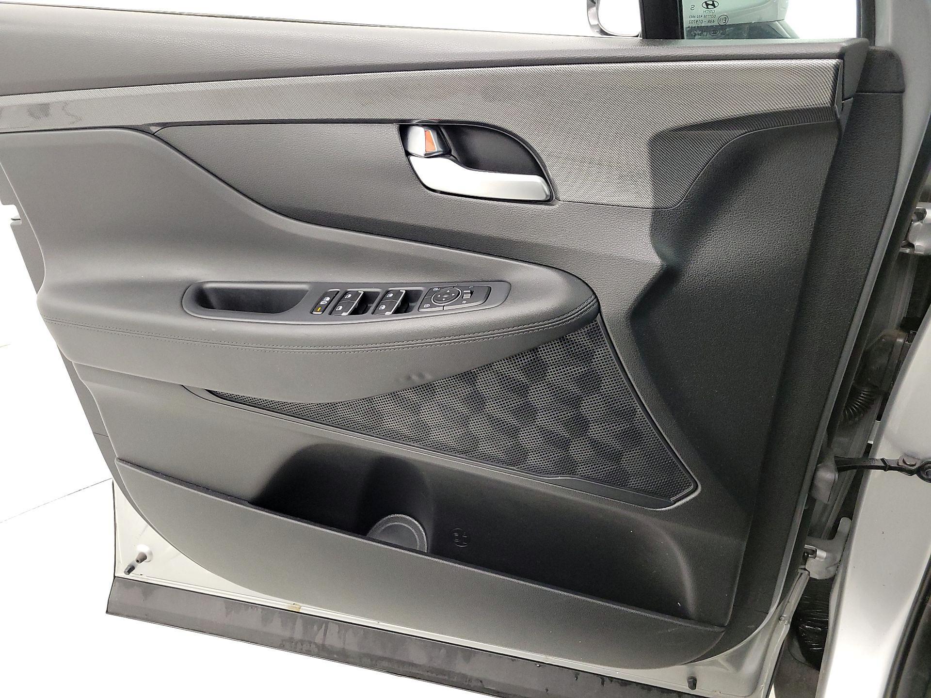 Thumbnail: 2023 Hyundai Santa Fe - 12