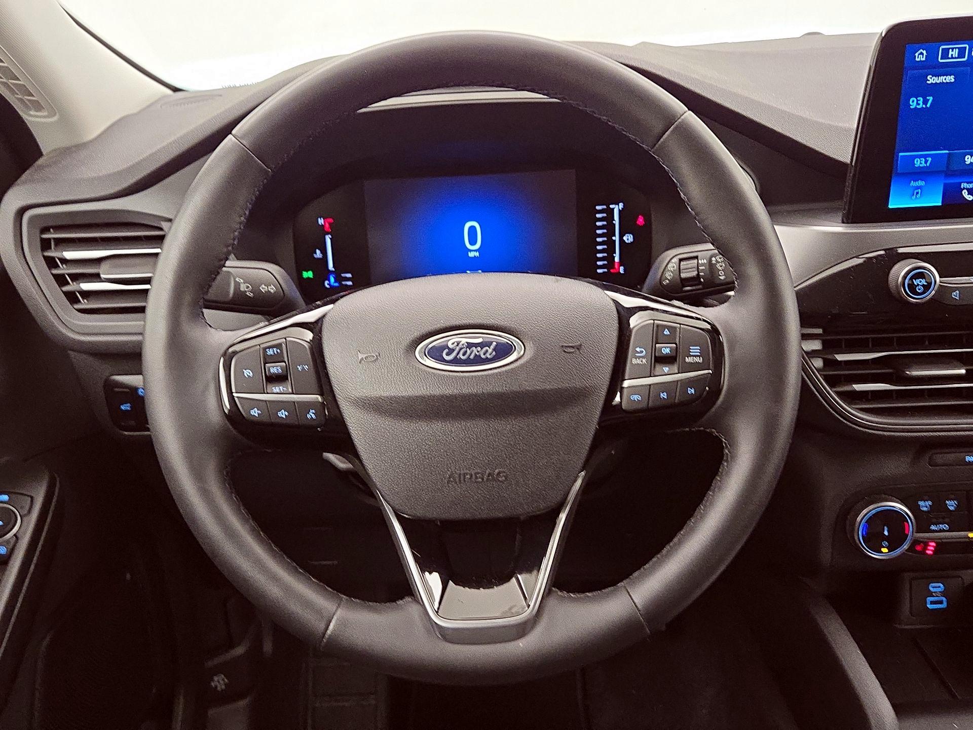 Thumbnail: 2023 Ford Escape - 10