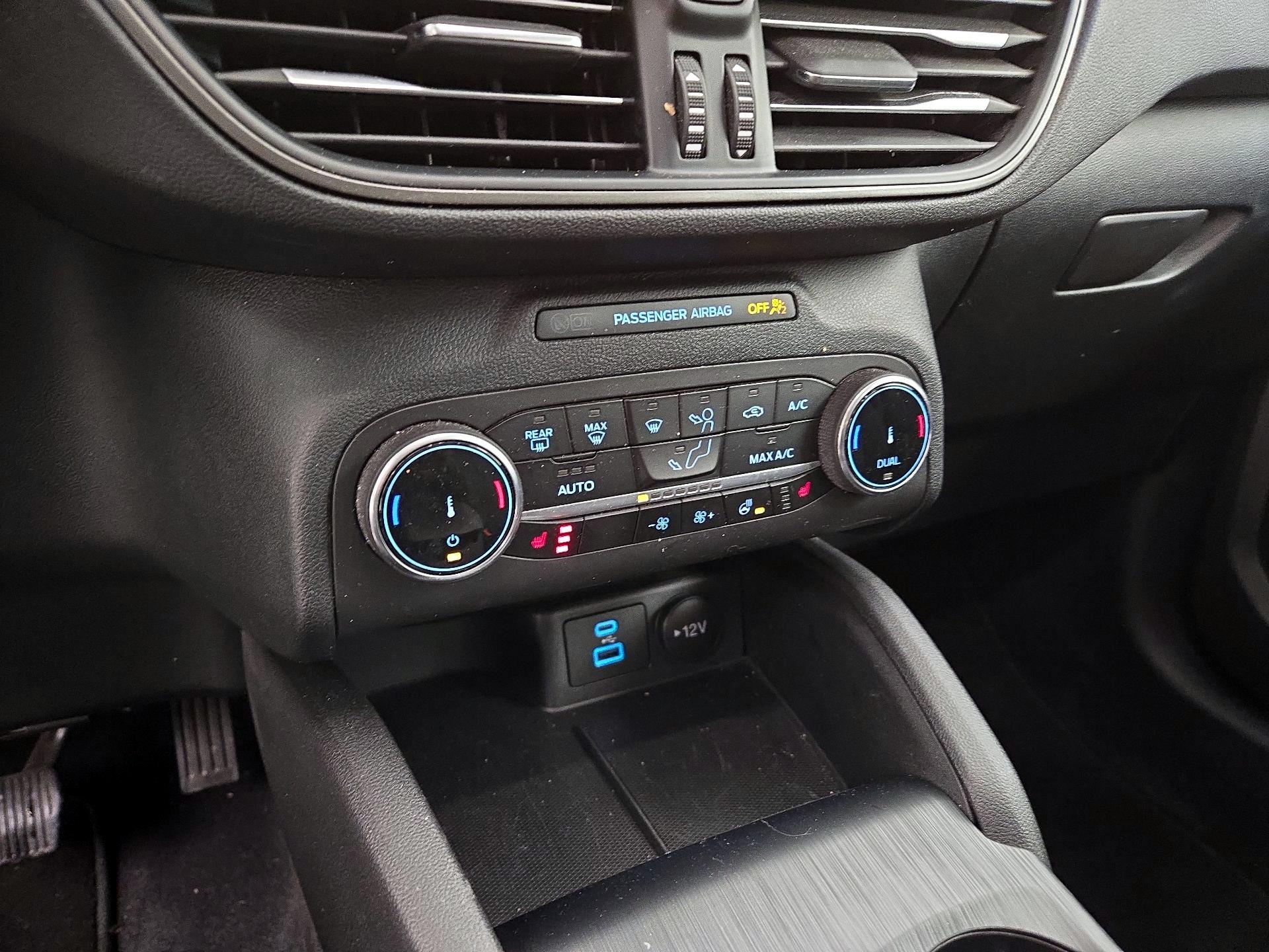 Thumbnail: 2023 Ford Escape - 16