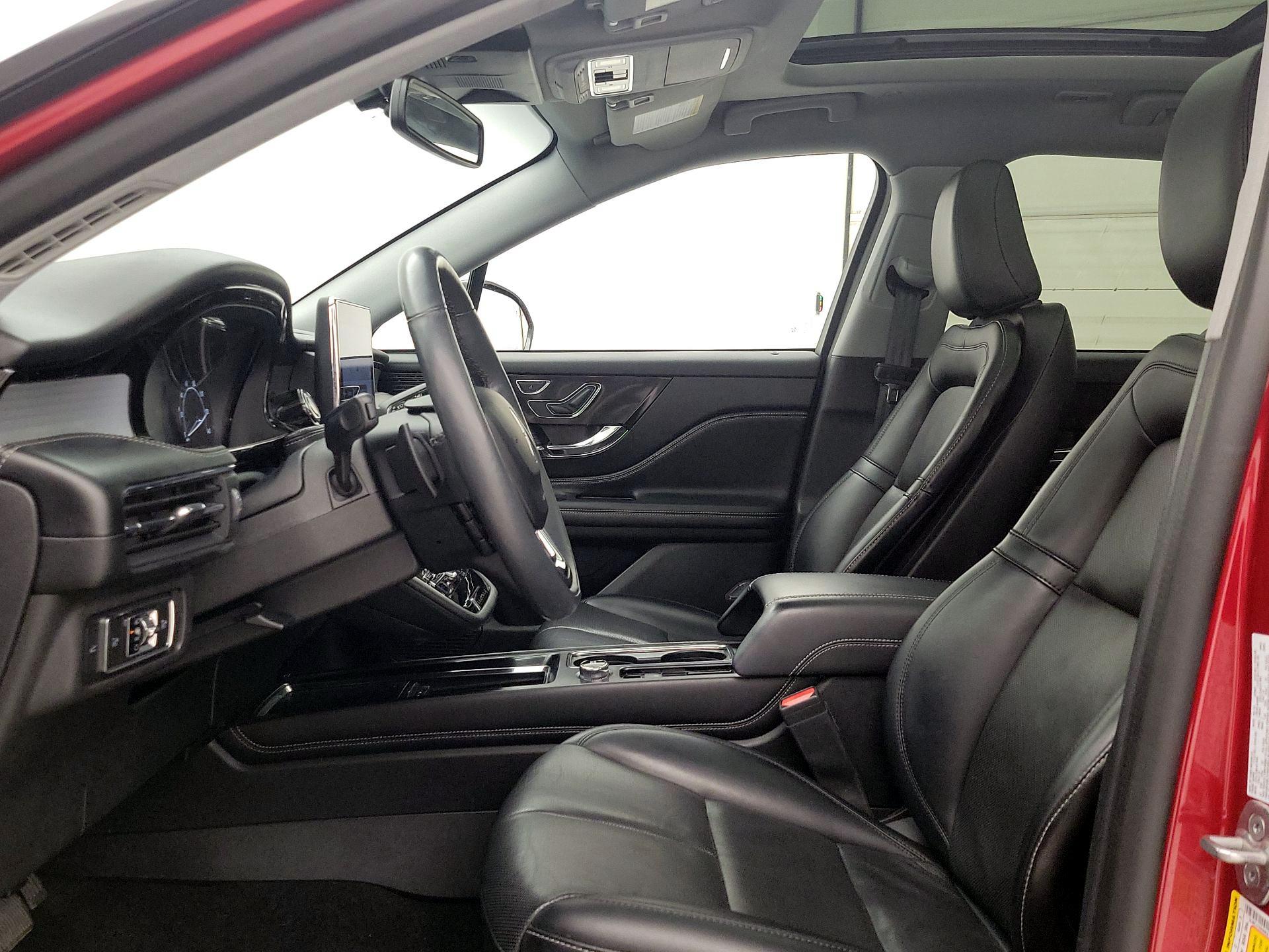 Thumbnail: 2021 Lincoln Corsair - 11