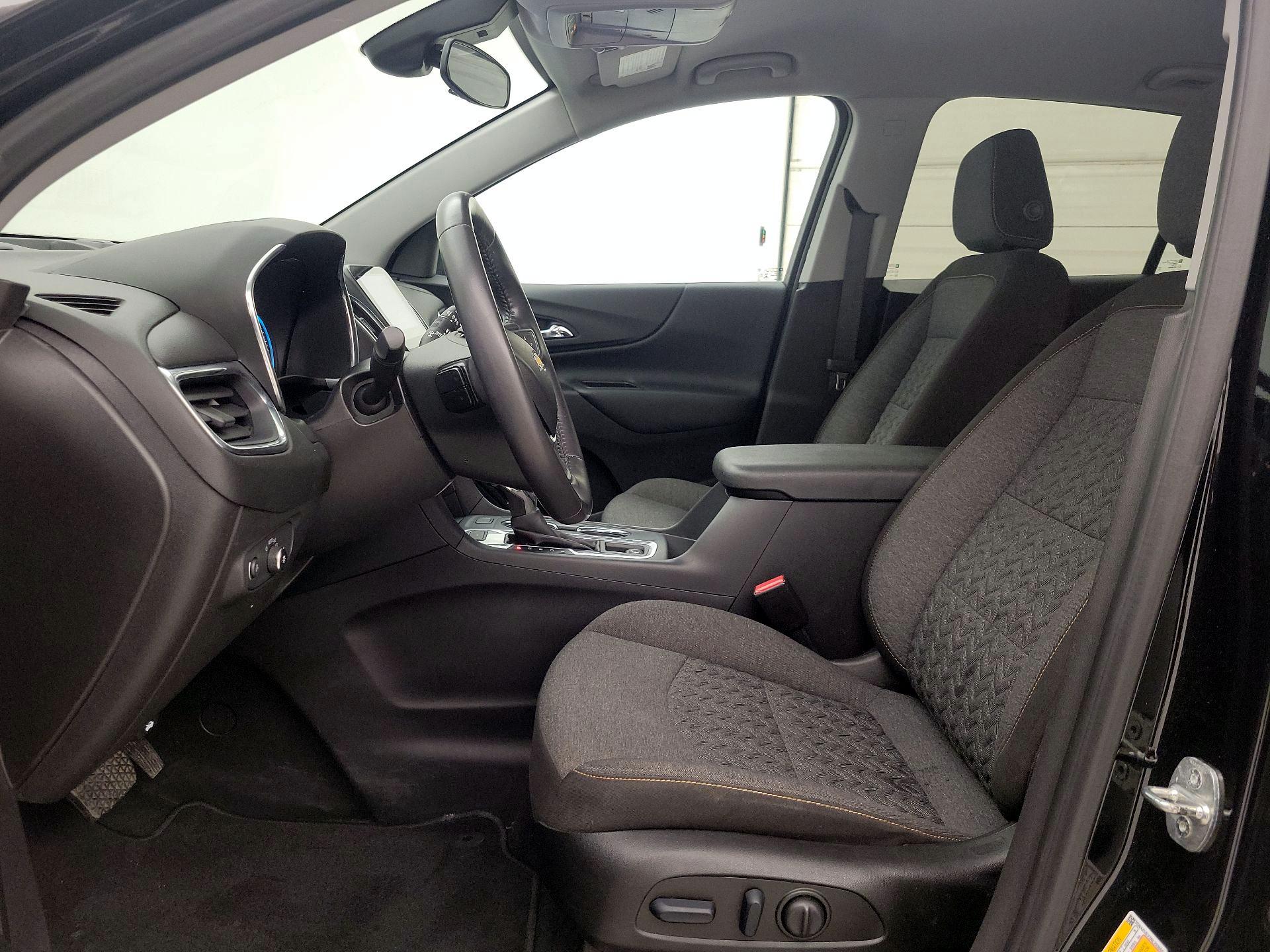 Thumbnail: 2022 Chevrolet Equinox - 11