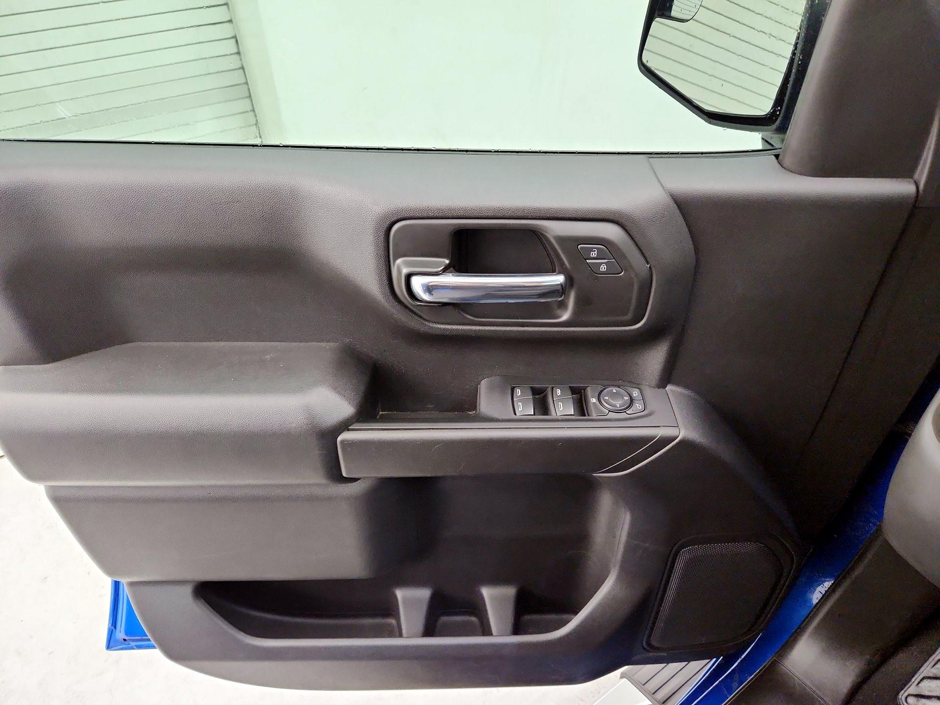 Thumbnail: 2022 Chevrolet Silverado 1500 - 12