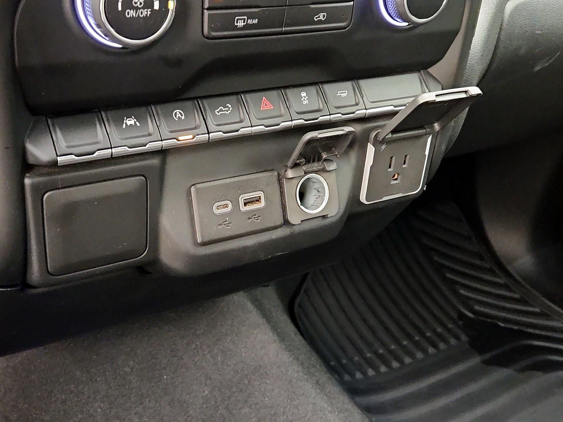 Thumbnail: 2022 Chevrolet Silverado 1500 - 18