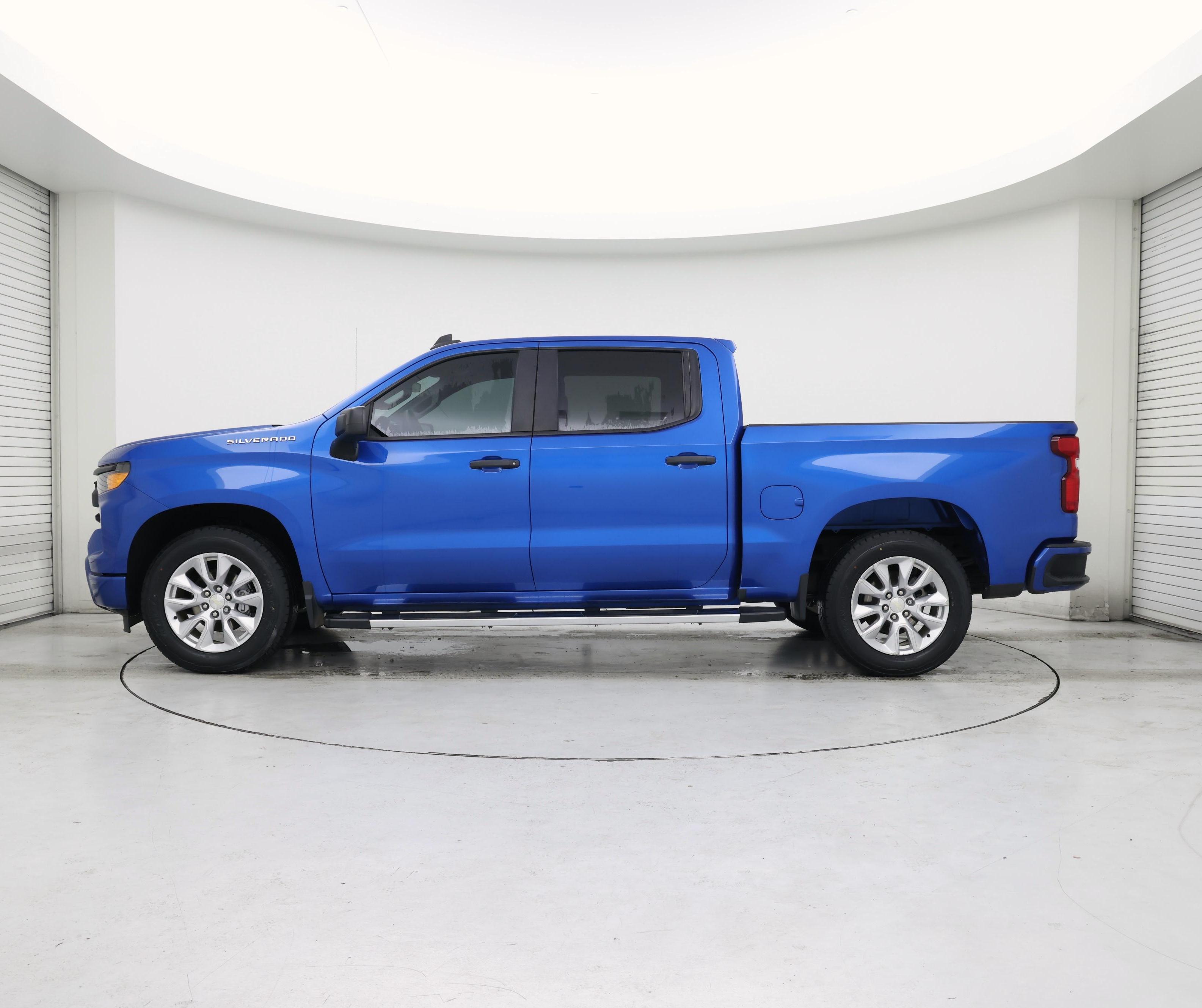 Thumbnail: 2022 Chevrolet Silverado 1500 - 3