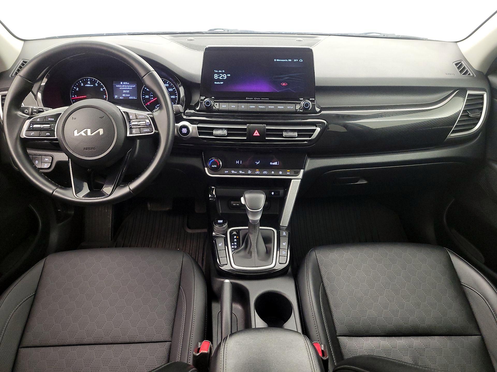 Thumbnail: 2023 Kia Seltos - 9