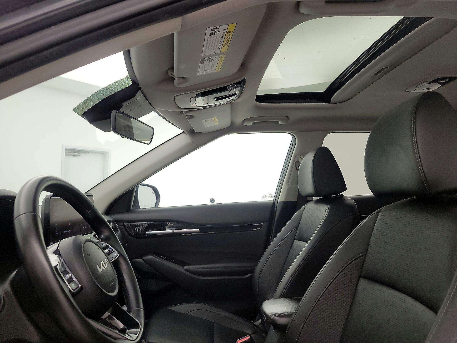 Thumbnail: 2023 Kia Seltos - 20