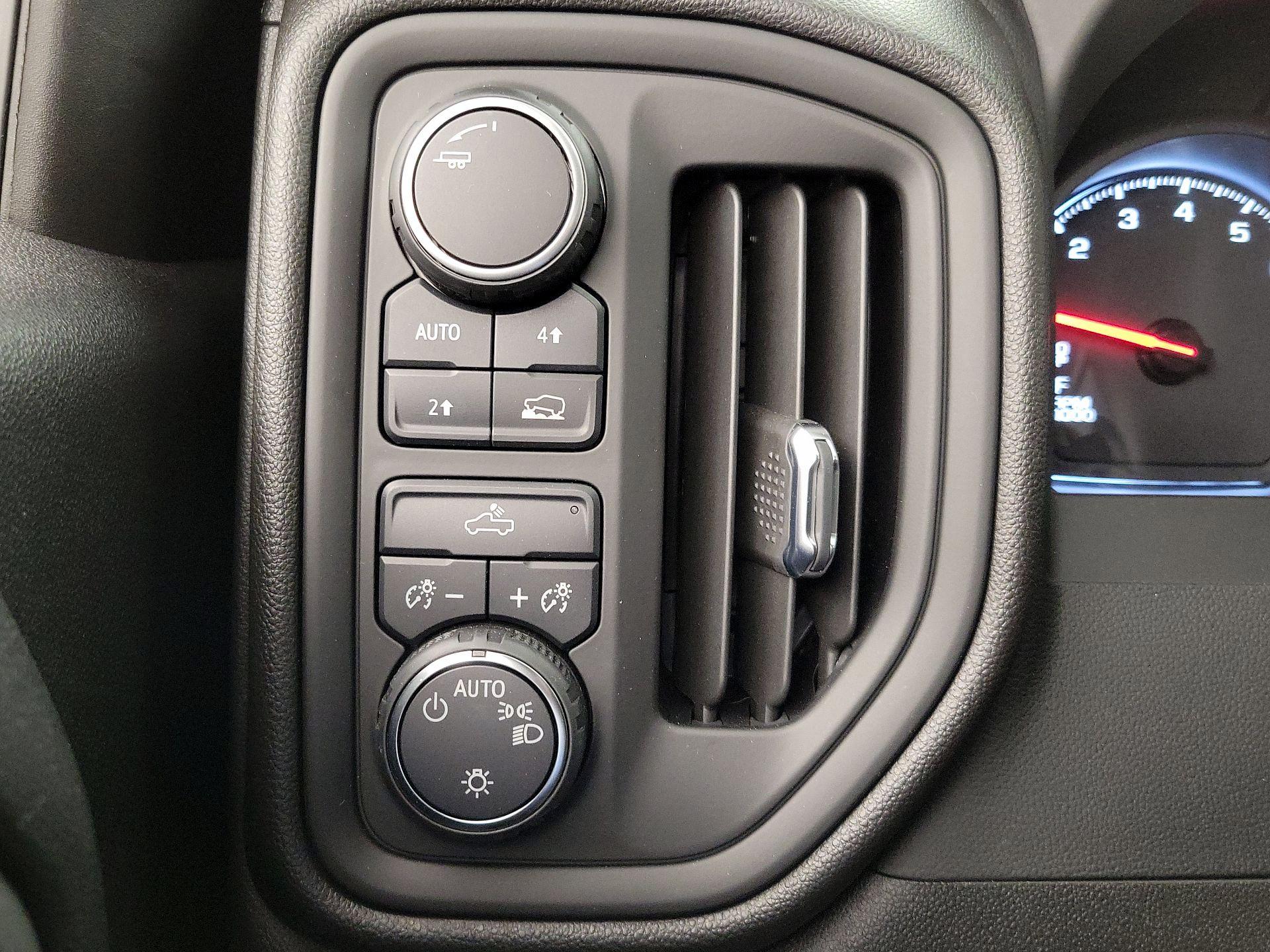 Thumbnail: 2022 Chevrolet Silverado 1500 - 13