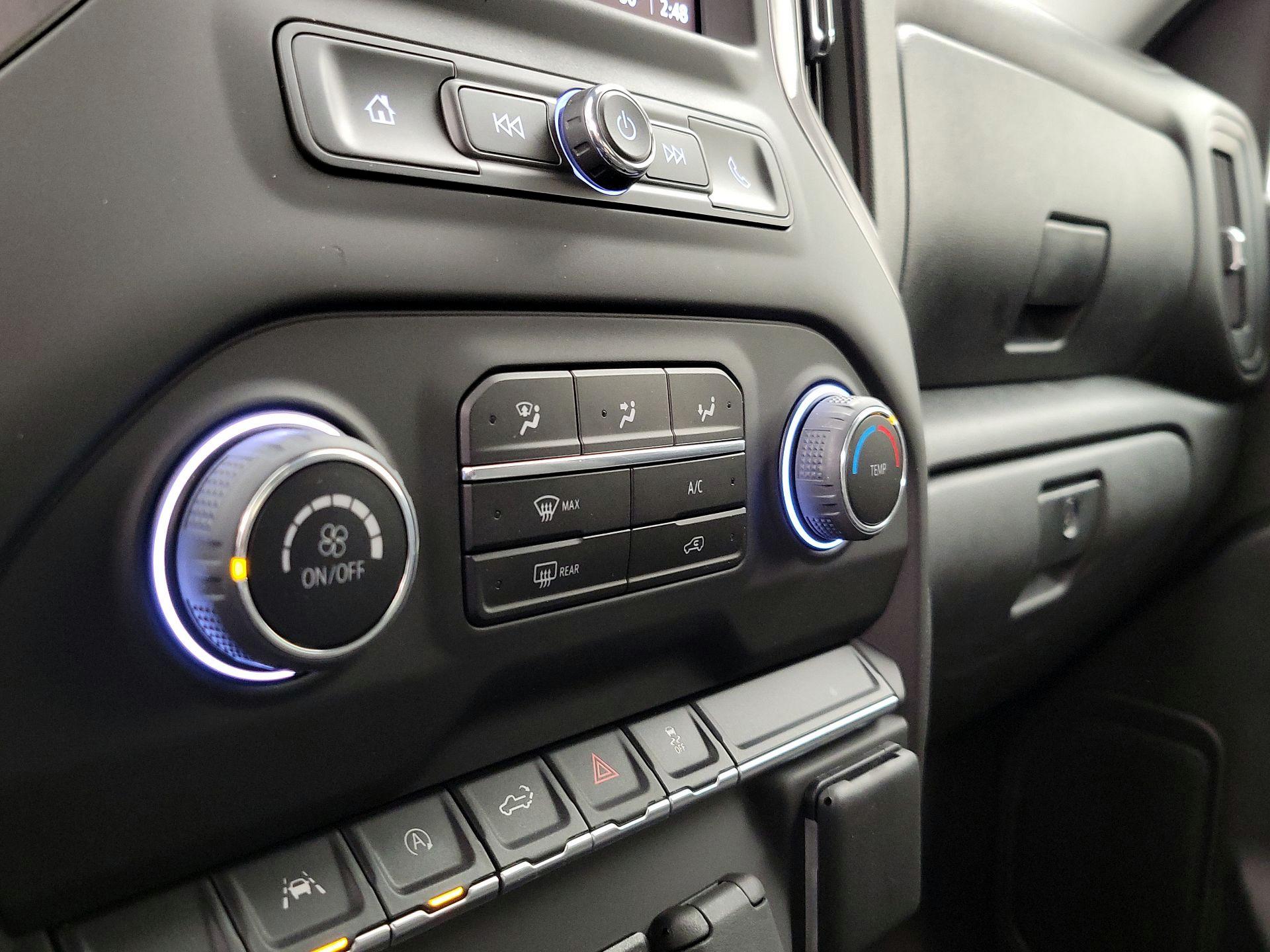 Thumbnail: 2022 Chevrolet Silverado 1500 - 16