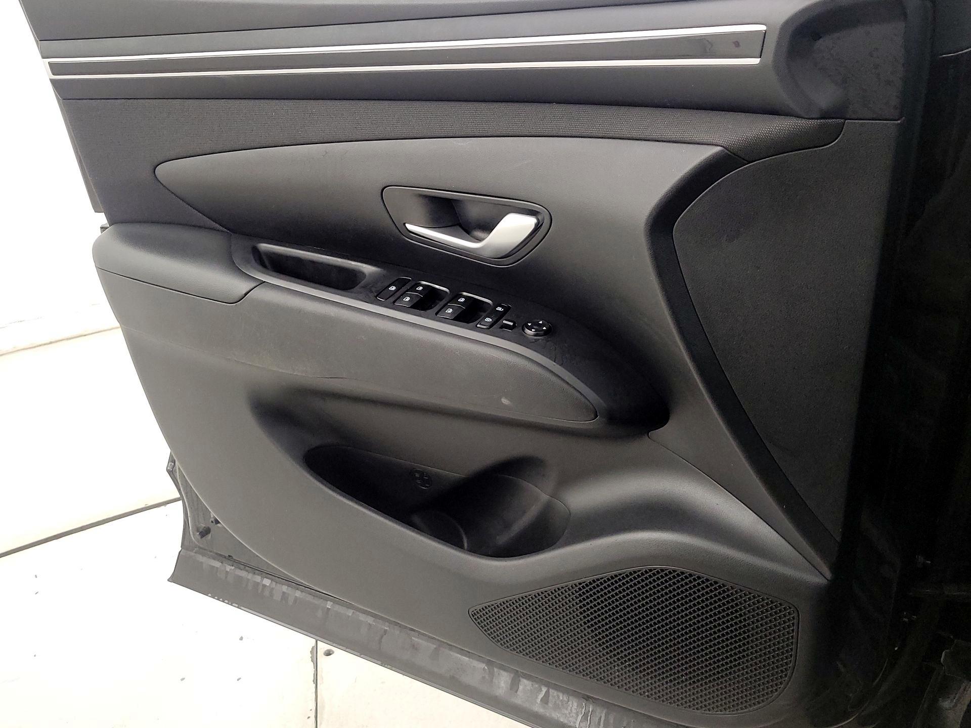 Thumbnail: 2023 Hyundai Tucson - 12