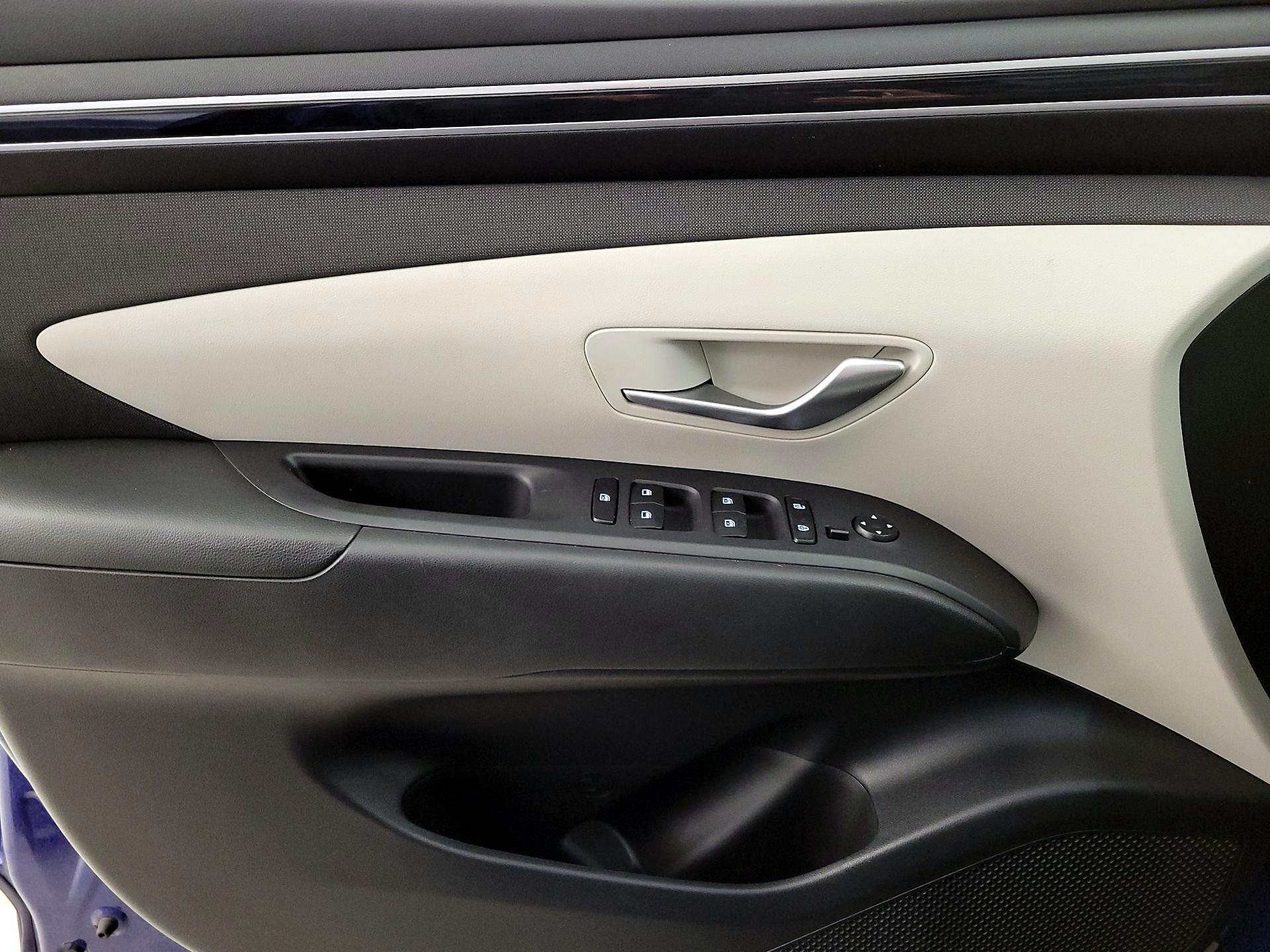 Thumbnail: 2023 Hyundai Tucson - 12