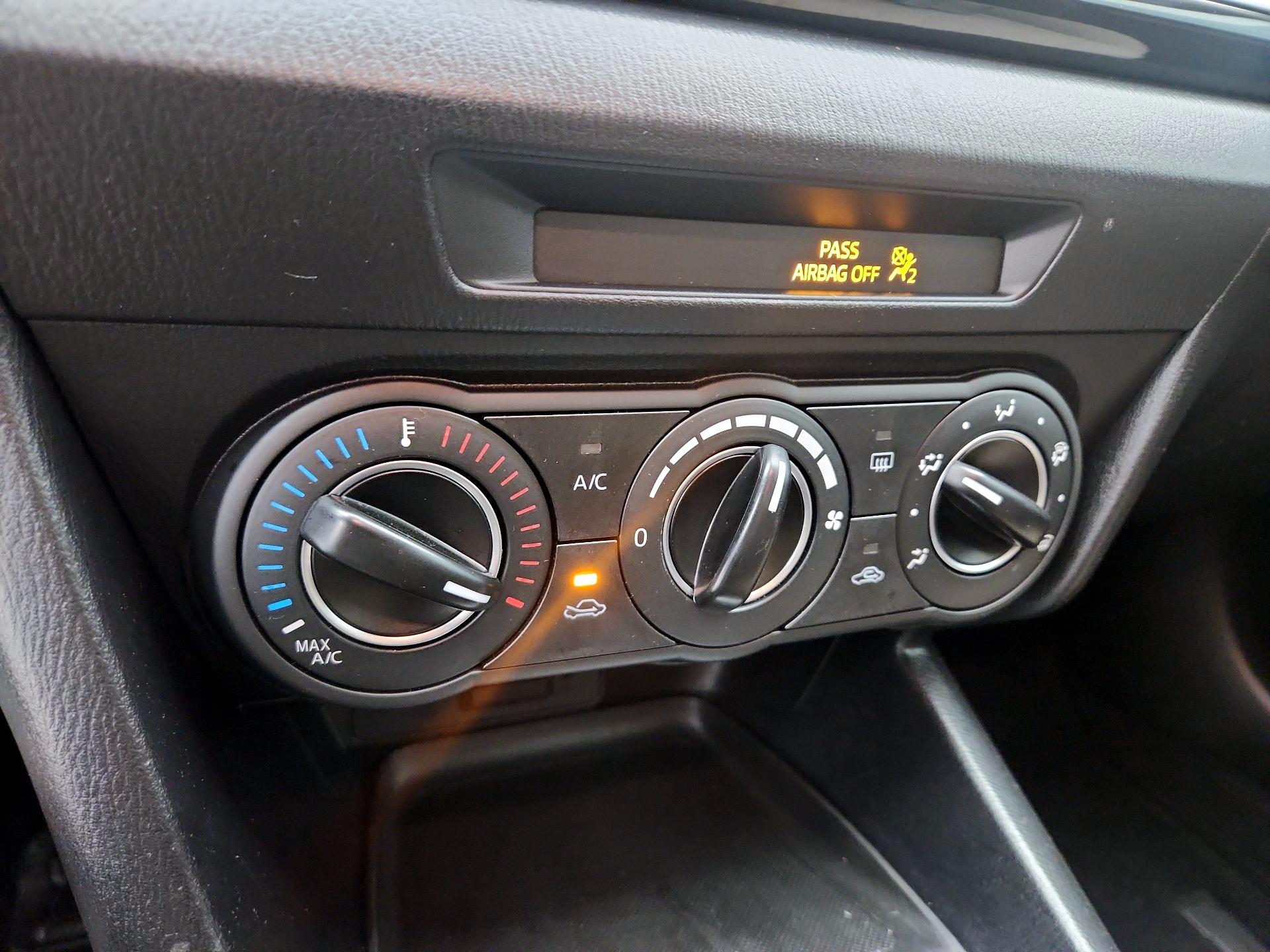 Thumbnail: 2016 Mazda Mazda3 - 16