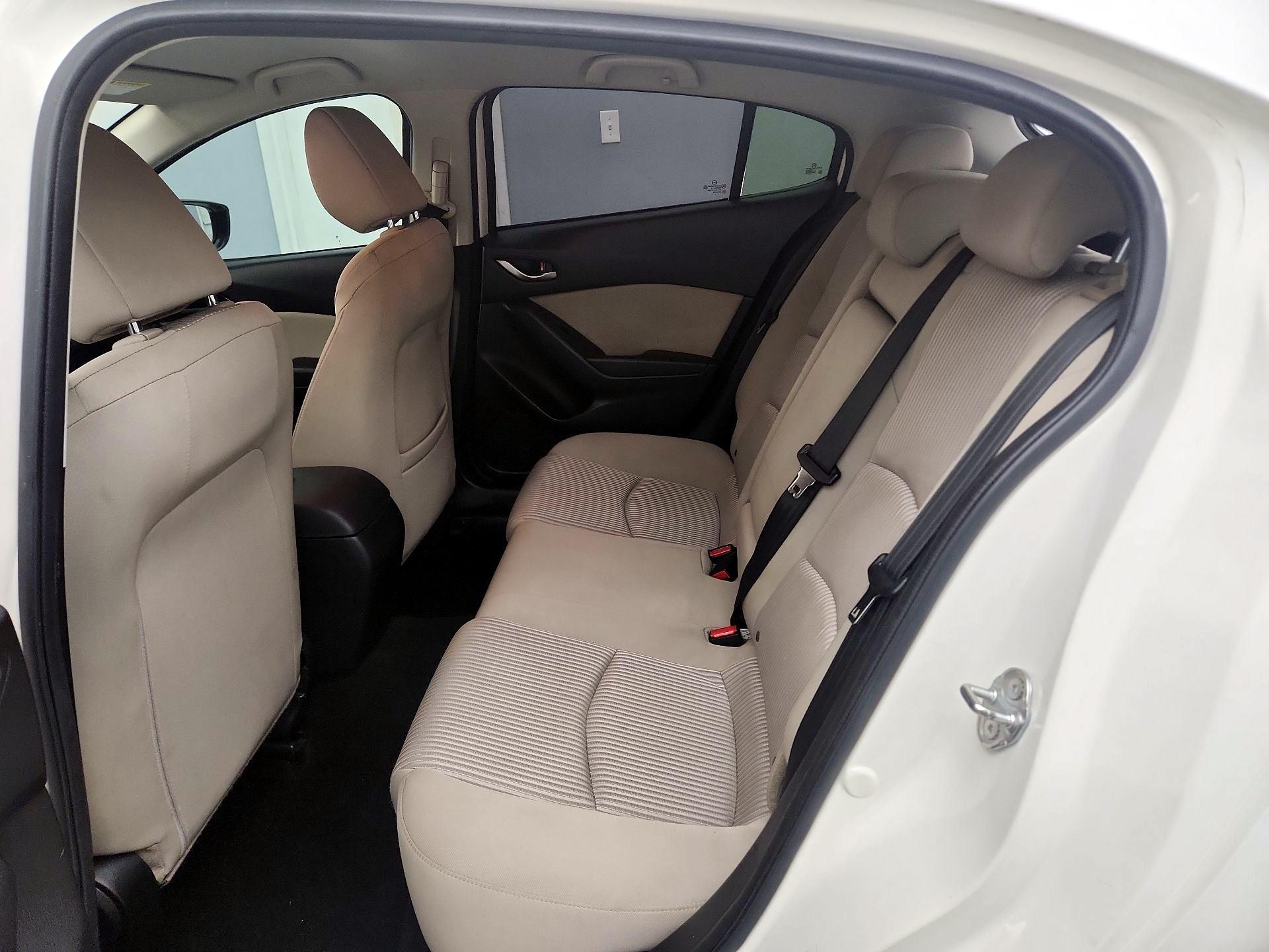 Thumbnail: 2016 Mazda Mazda3 - 19