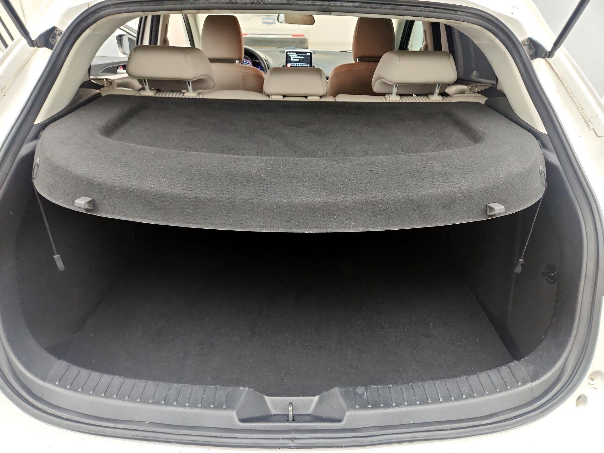 Thumbnail: 2016 Mazda Mazda3 - 20