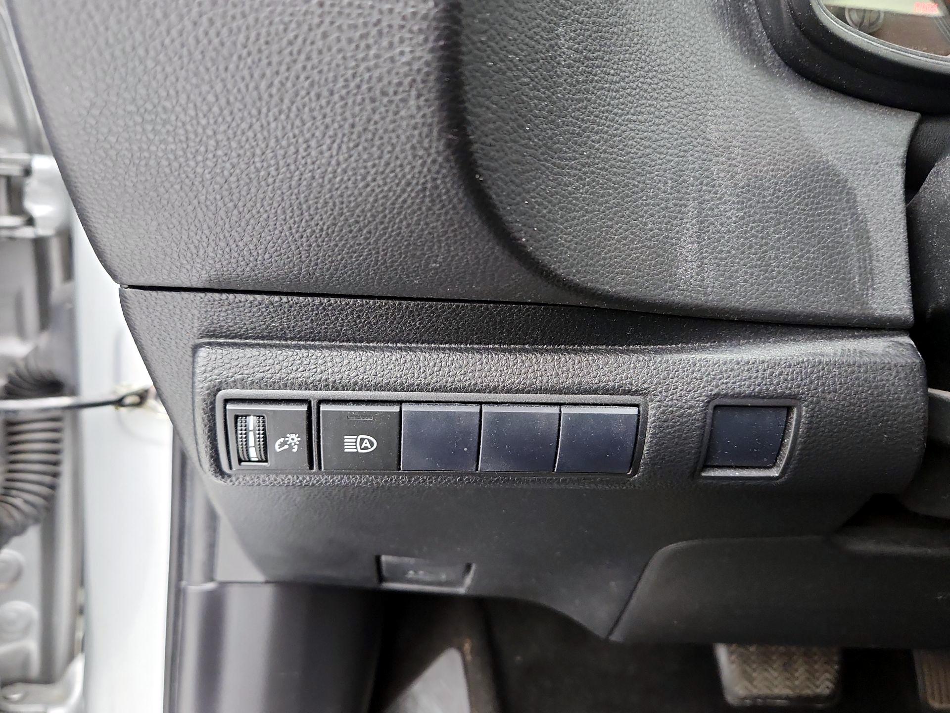 Thumbnail: 2020 Toyota Corolla - 13