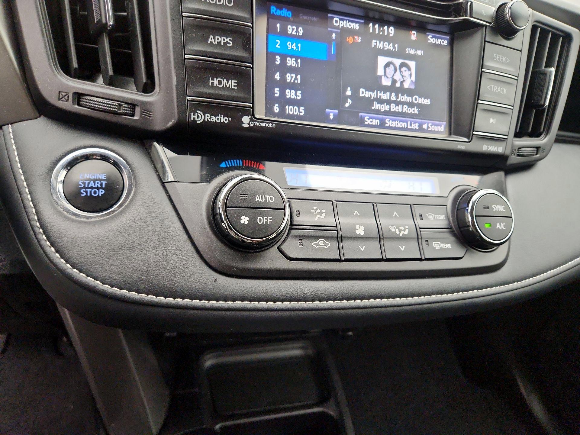 Thumbnail: 2018 Toyota RAV4 - 16