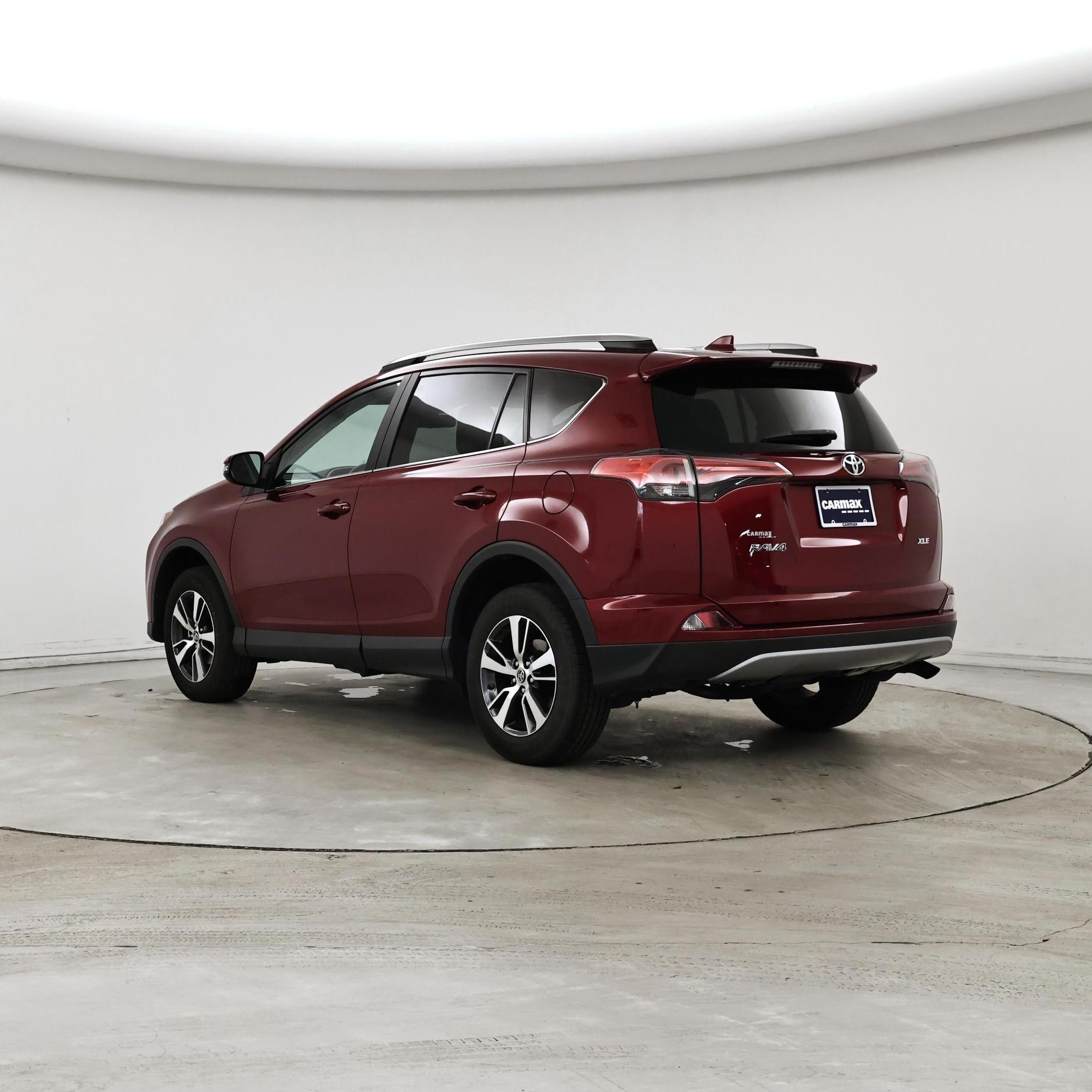 Thumbnail: 2018 Toyota RAV4 - 2
