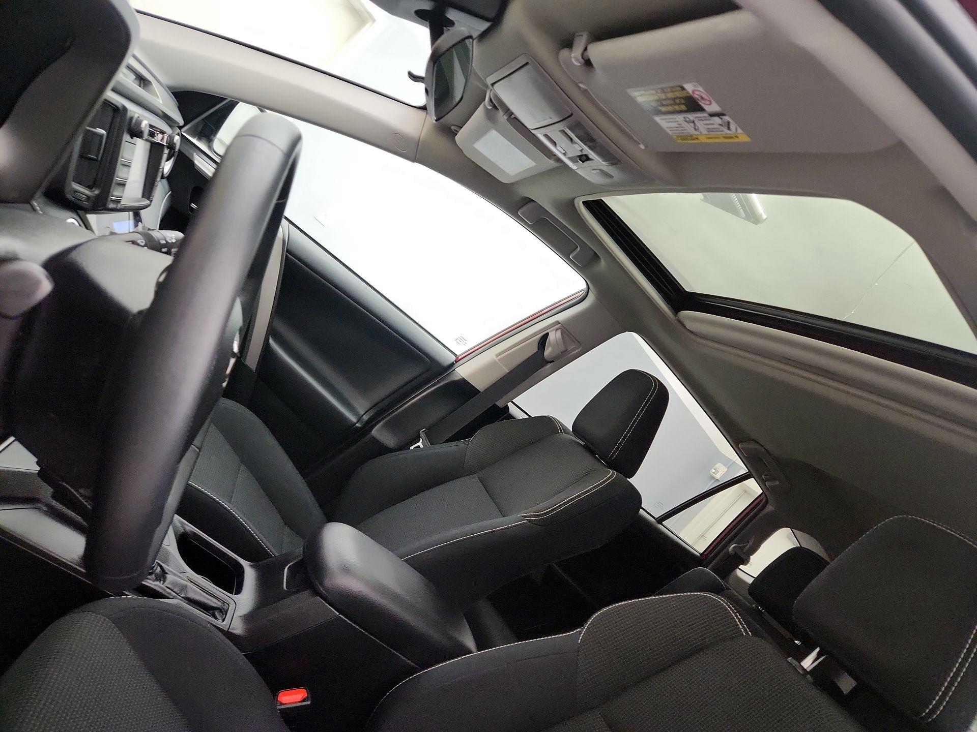 Thumbnail: 2018 Toyota RAV4 - 19