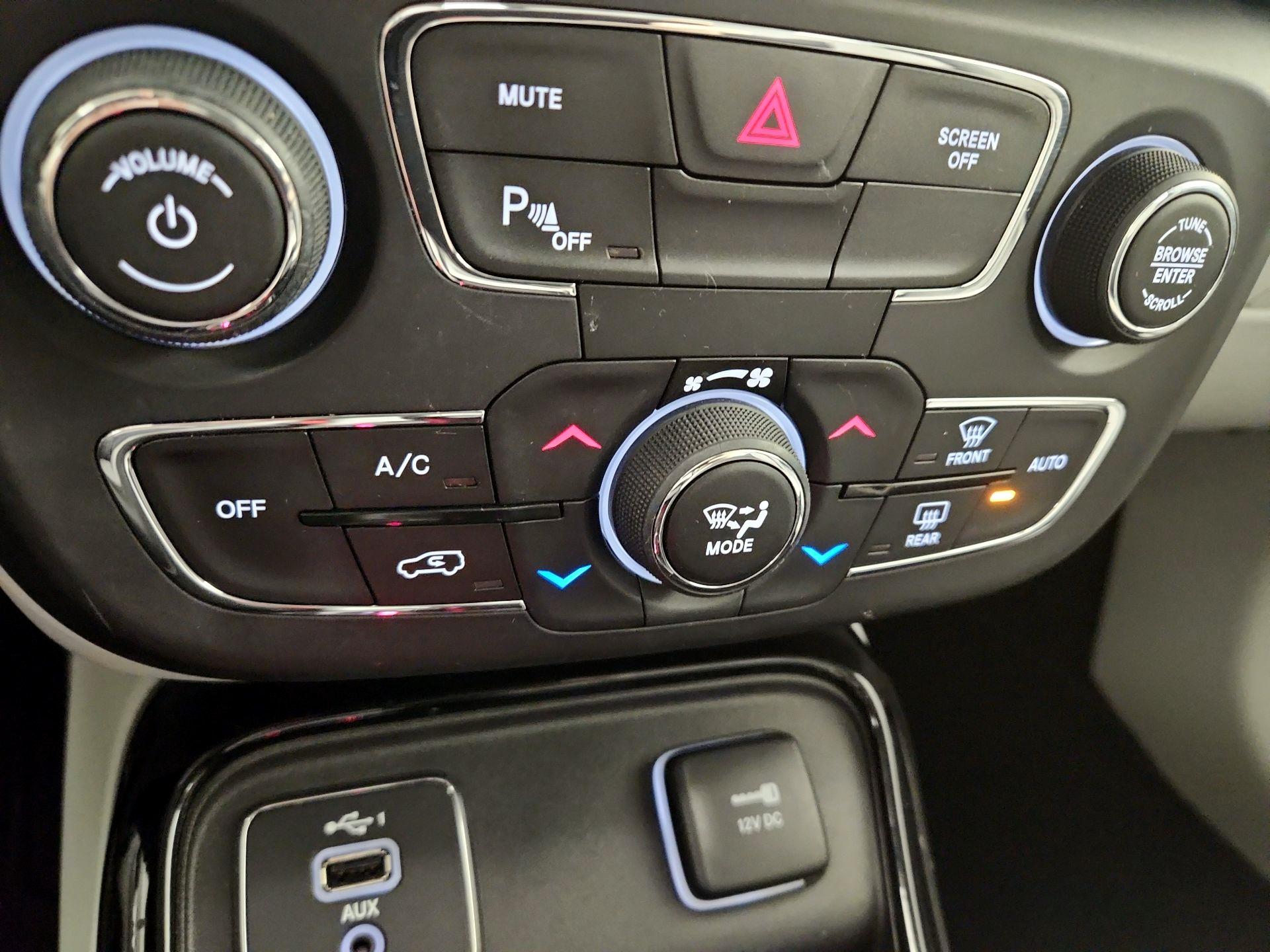 Thumbnail: 2019 Jeep Compass - 17