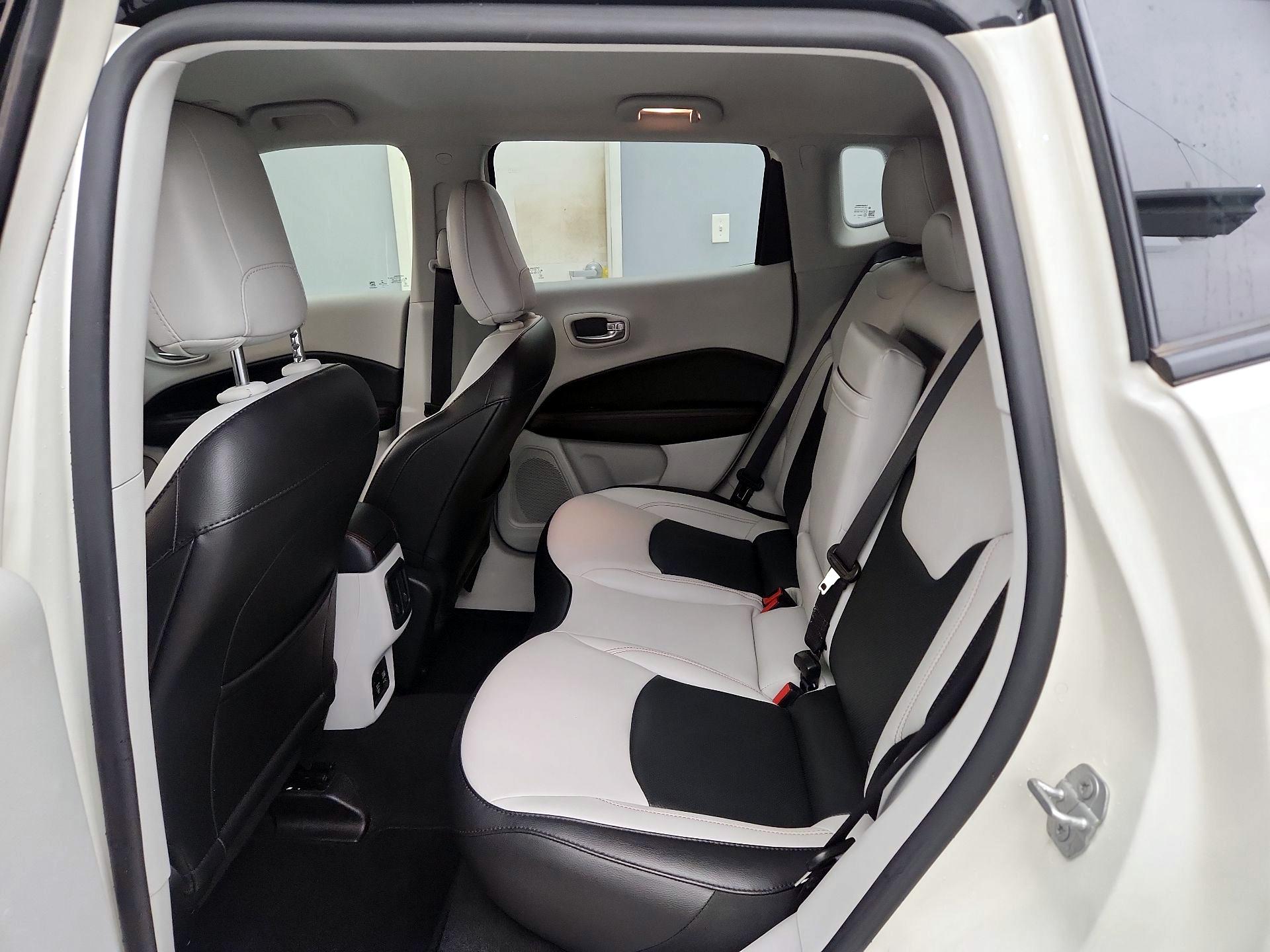 Thumbnail: 2019 Jeep Compass - 20