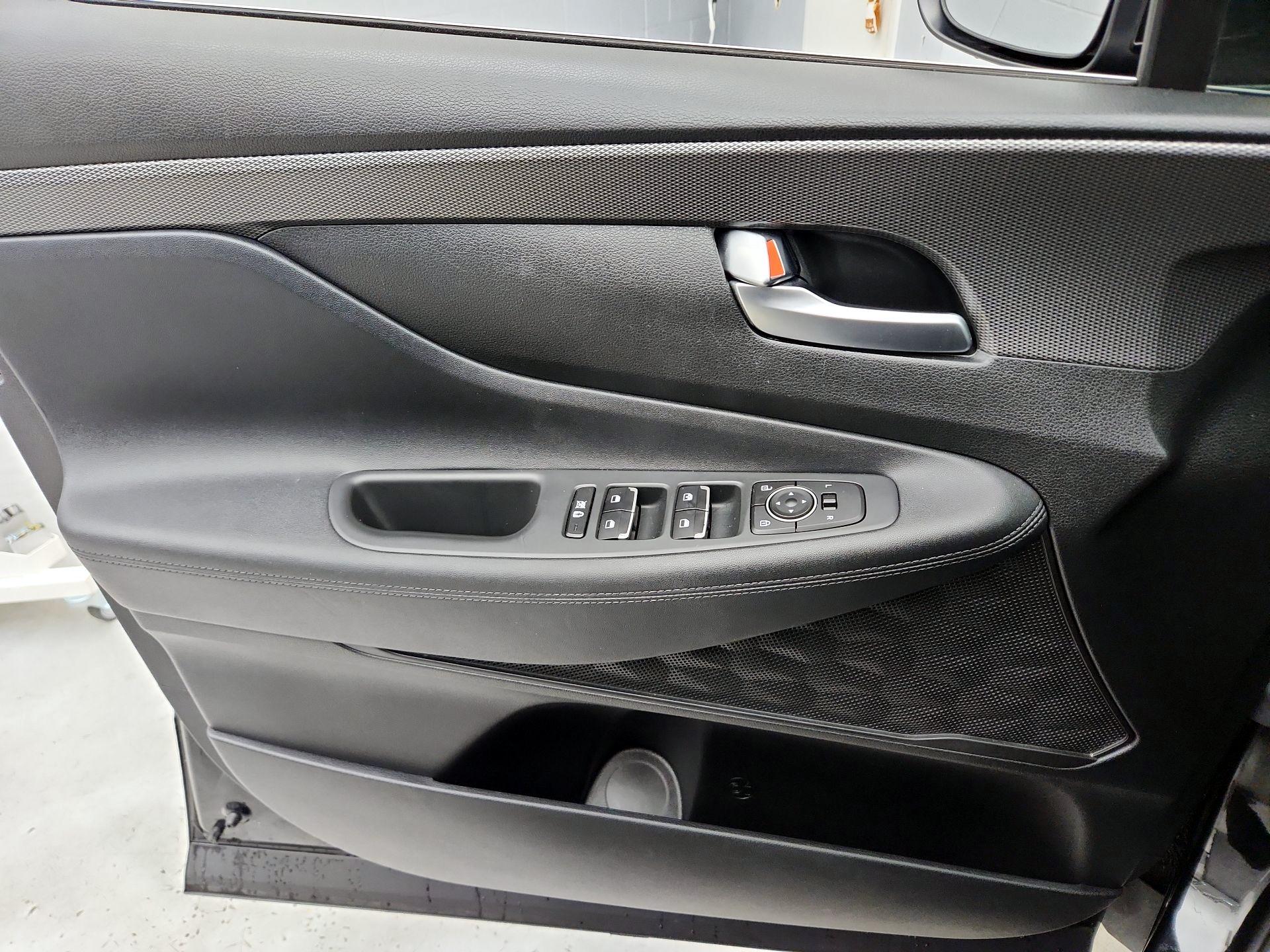 Thumbnail: 2019 Hyundai Santa Fe - 12