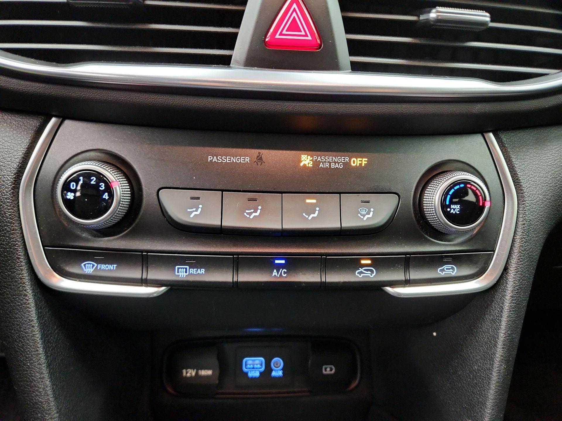 Thumbnail: 2019 Hyundai Santa Fe - 16