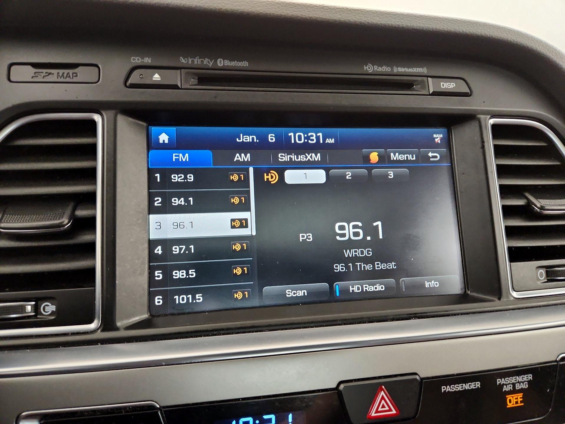 Thumbnail: 2015 Hyundai Sonata - 16