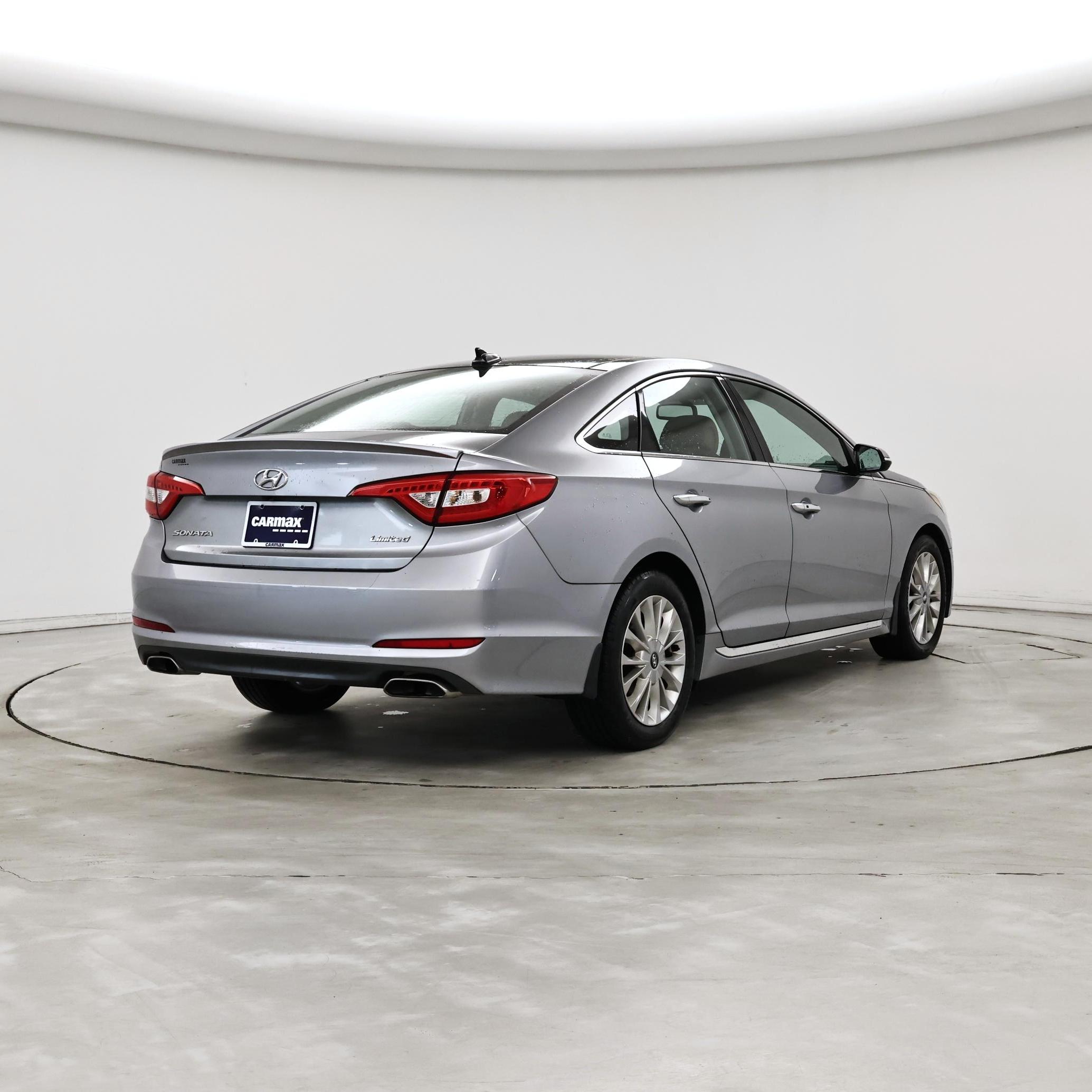 Thumbnail: 2015 Hyundai Sonata - 8