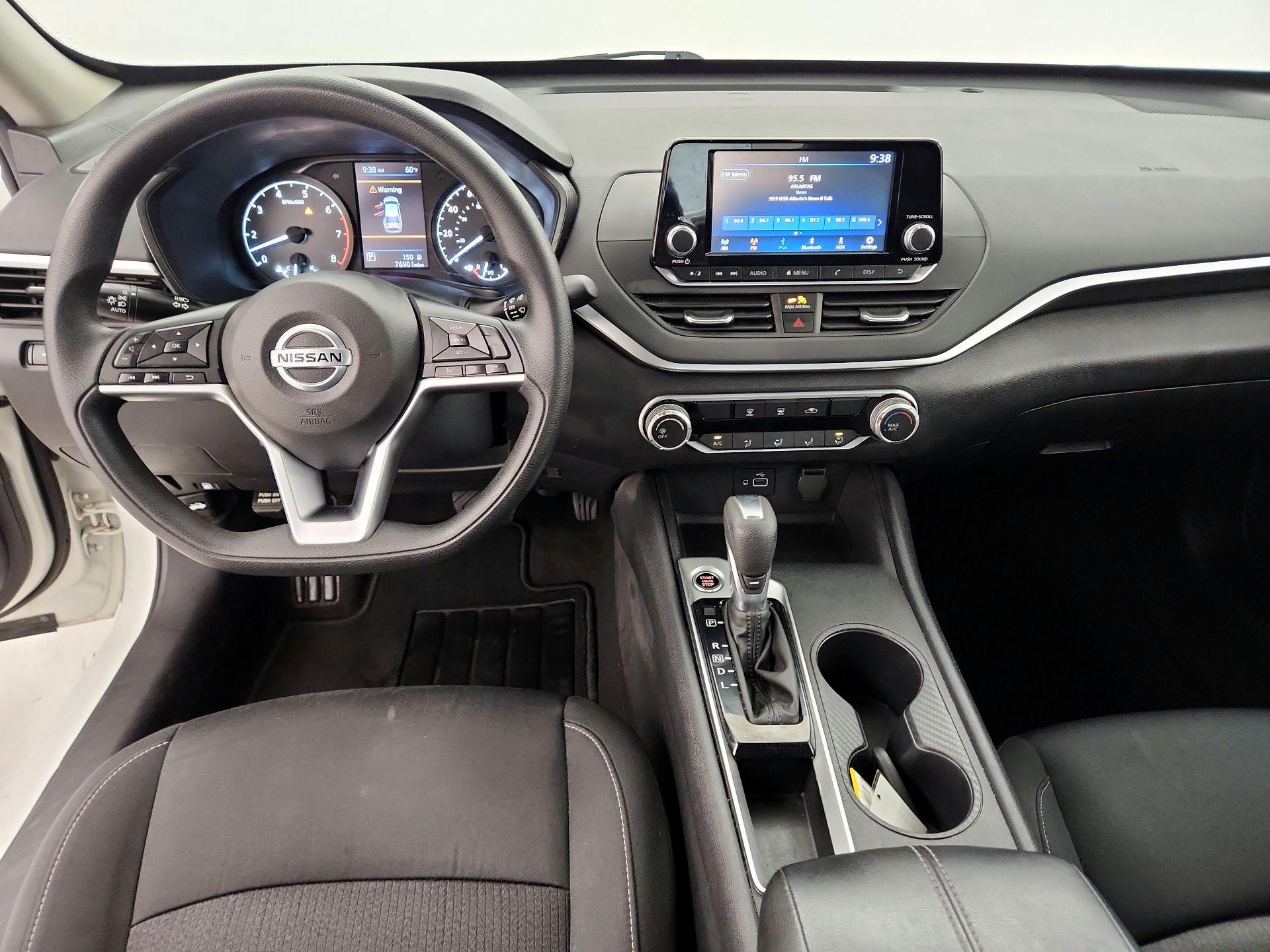 Thumbnail: 2022 Nissan Altima - 9