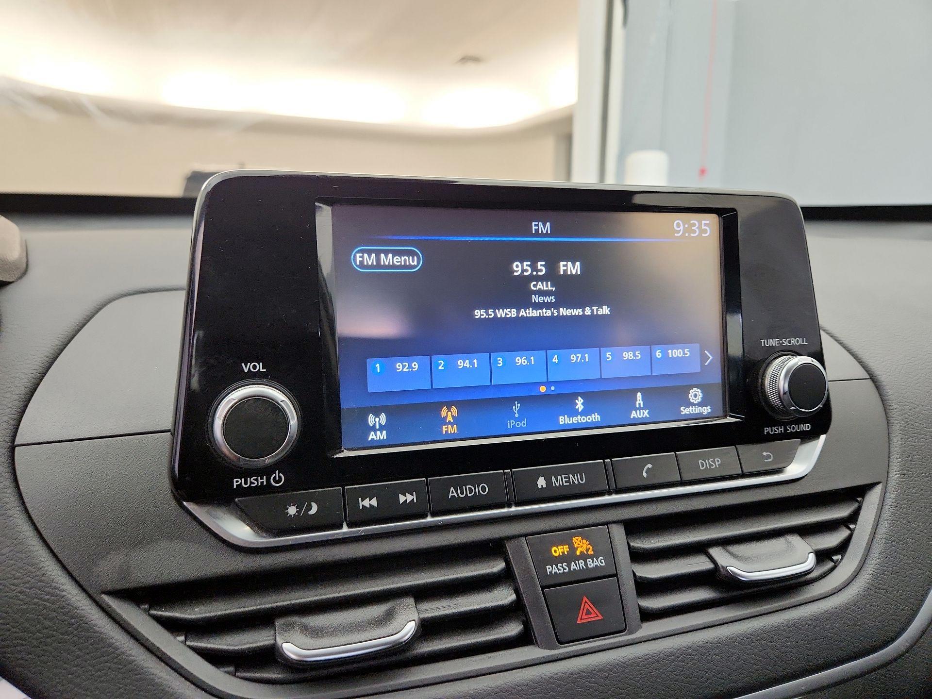 Thumbnail: 2022 Nissan Altima - 15