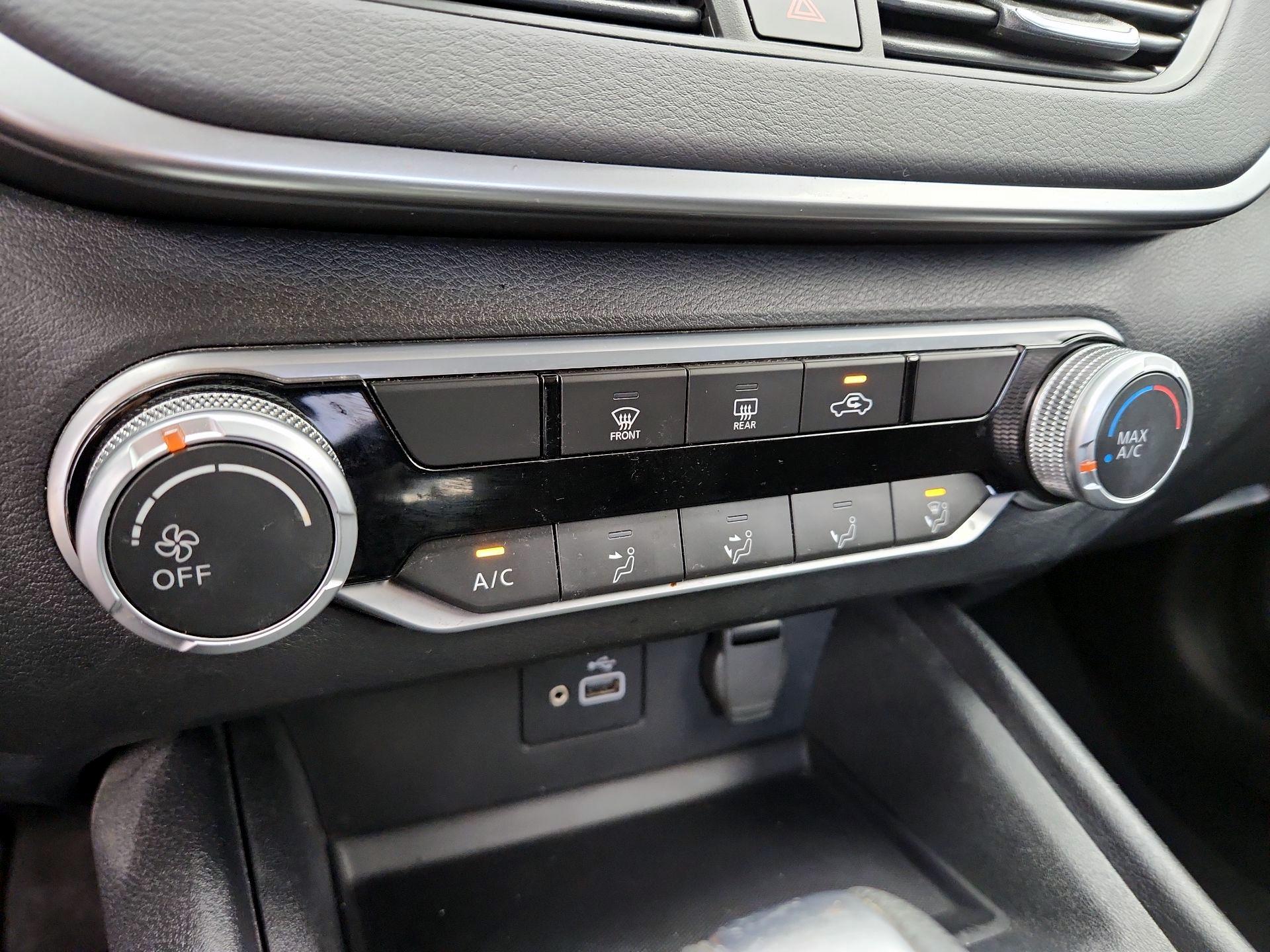 Thumbnail: 2022 Nissan Altima - 16