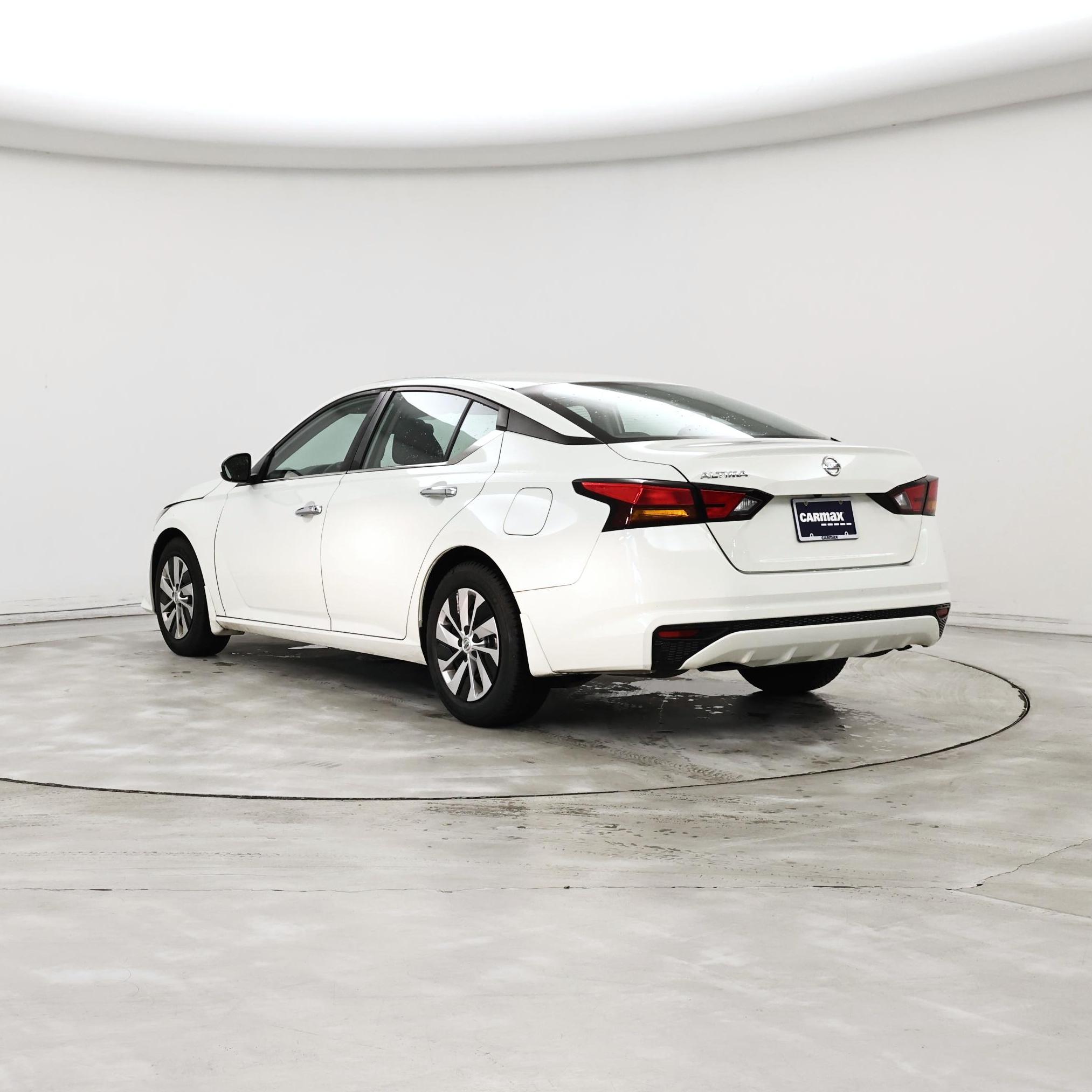 Thumbnail: 2022 Nissan Altima - 2