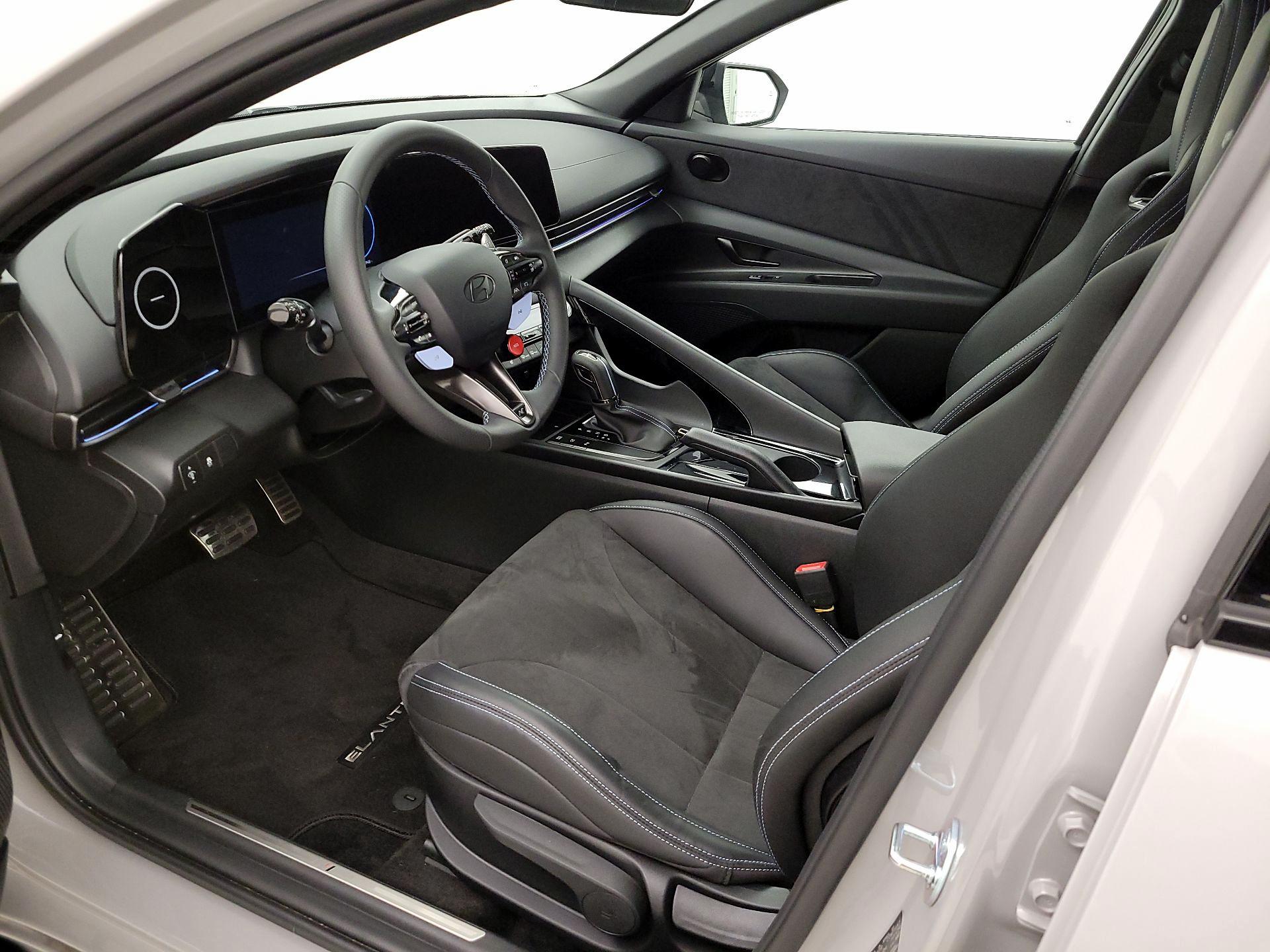 Thumbnail: 2025 Hyundai Elantra - 11