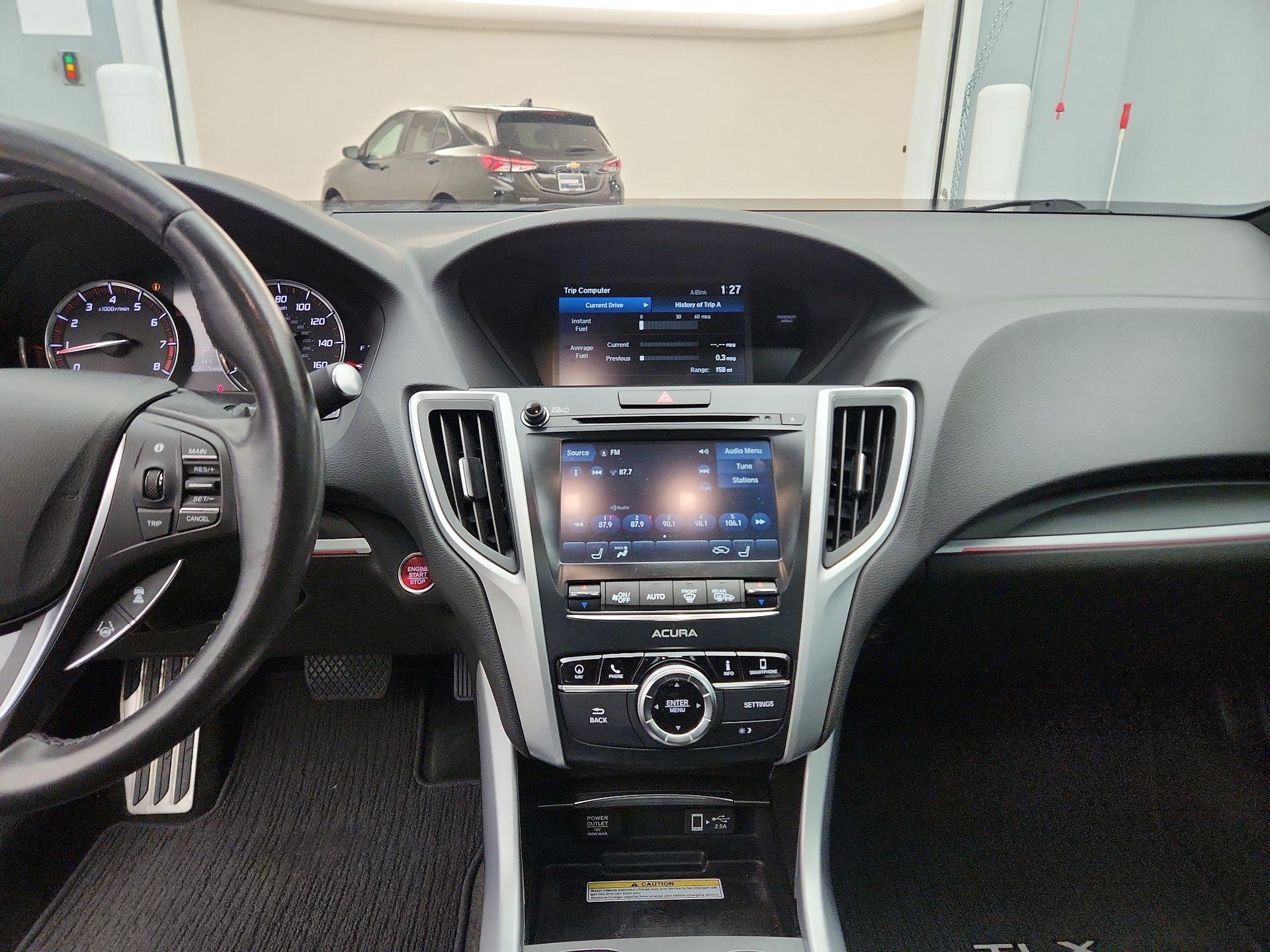 Thumbnail: 2018 Acura TLX - 9