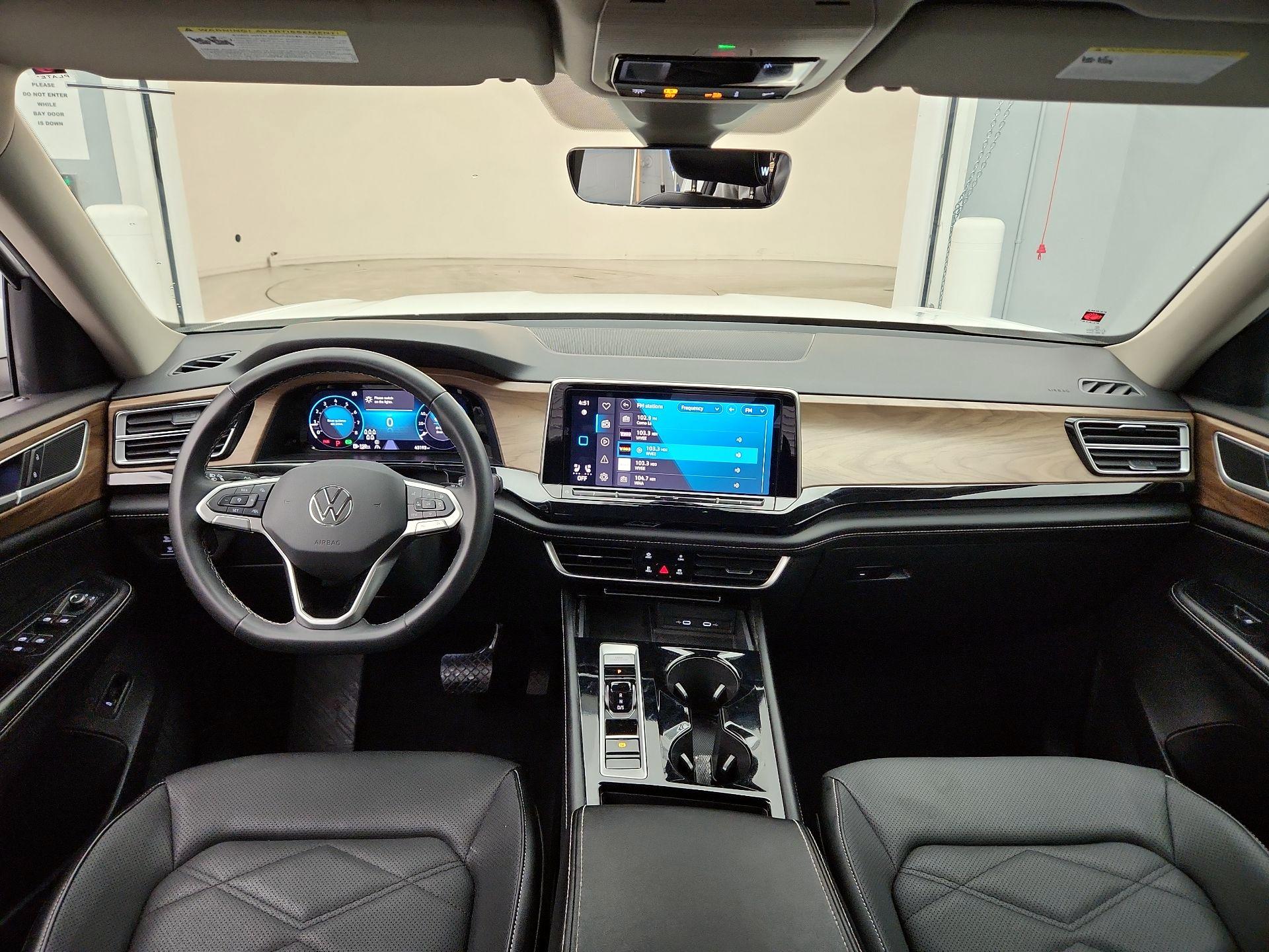 Thumbnail: 2024 Volkswagen Atlas - 9