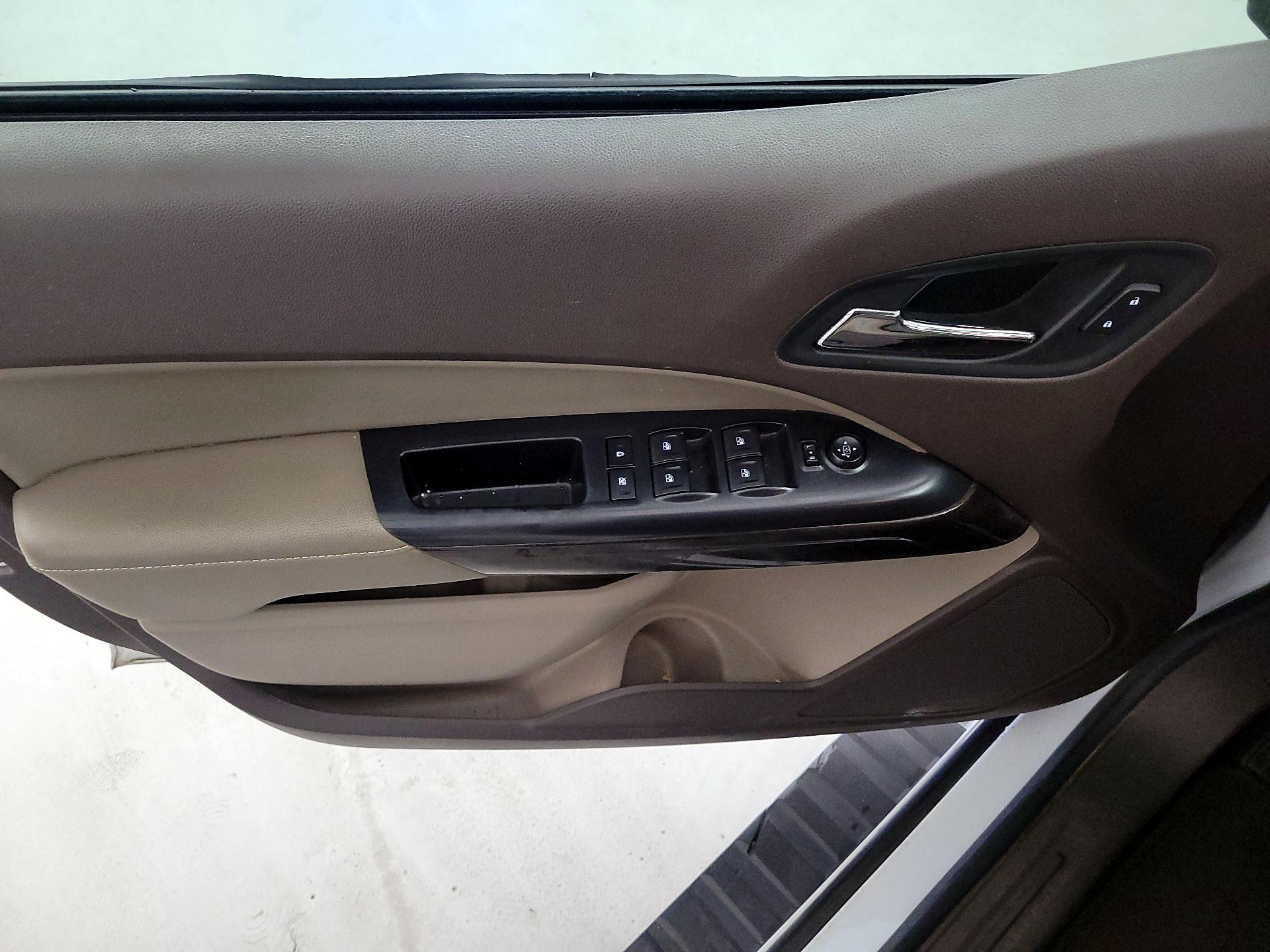 Thumbnail: 2016 GMC Canyon - 12