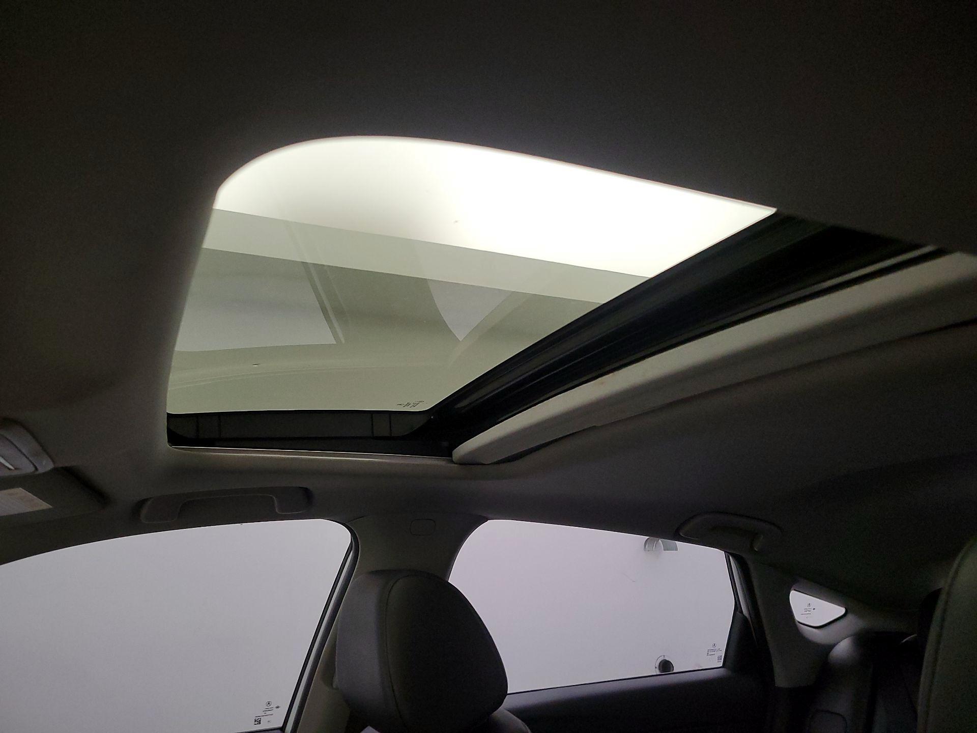 Thumbnail: 2023 Acura Integra - 19