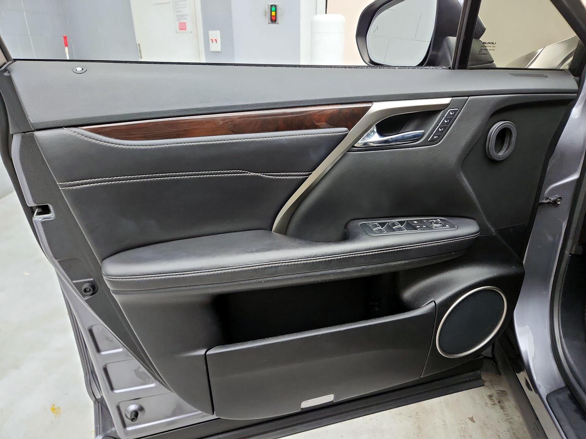 Thumbnail: 2016 Lexus RX - 12