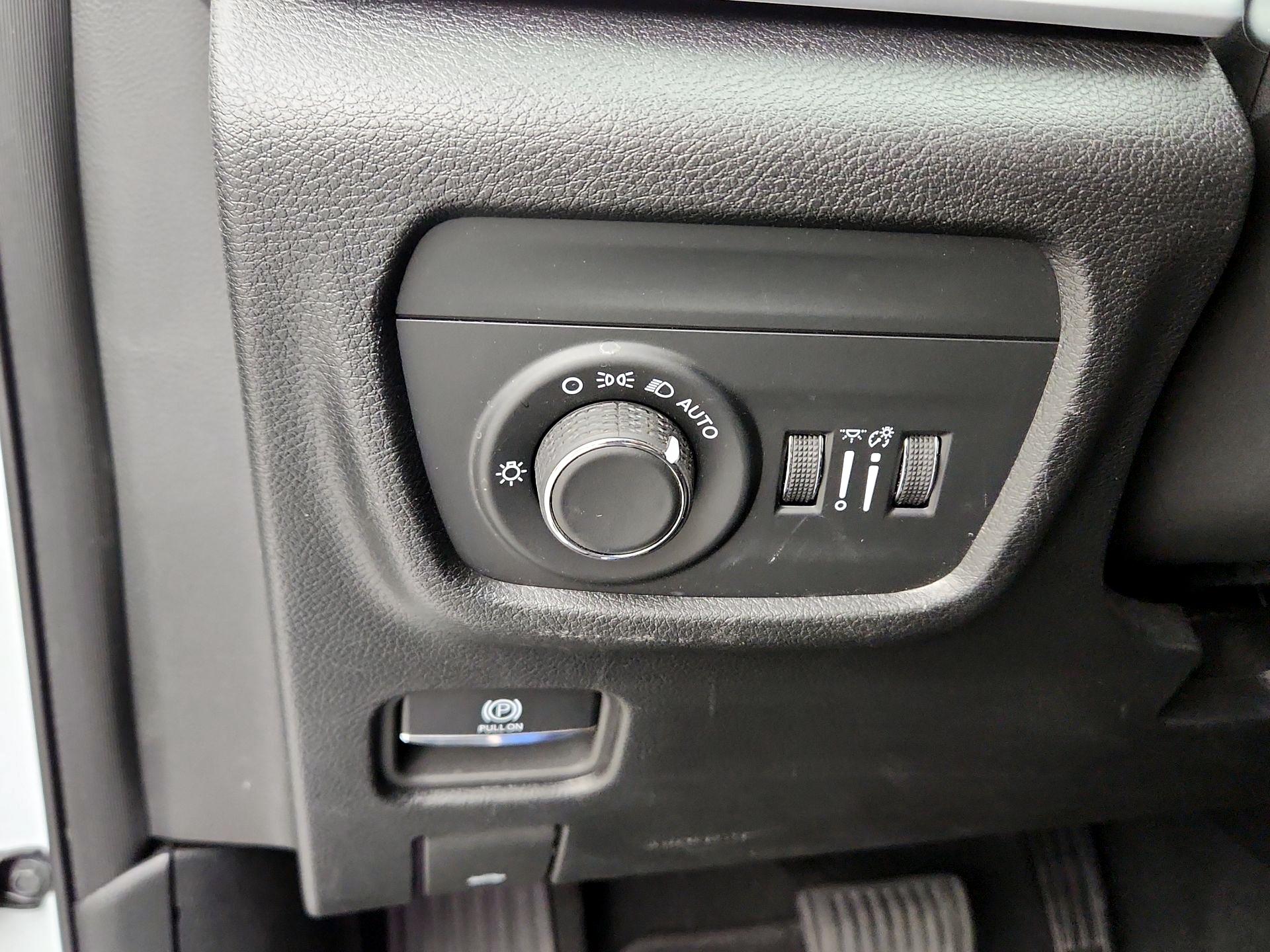 Thumbnail: 2024 Jeep Grand Cherokee - 13