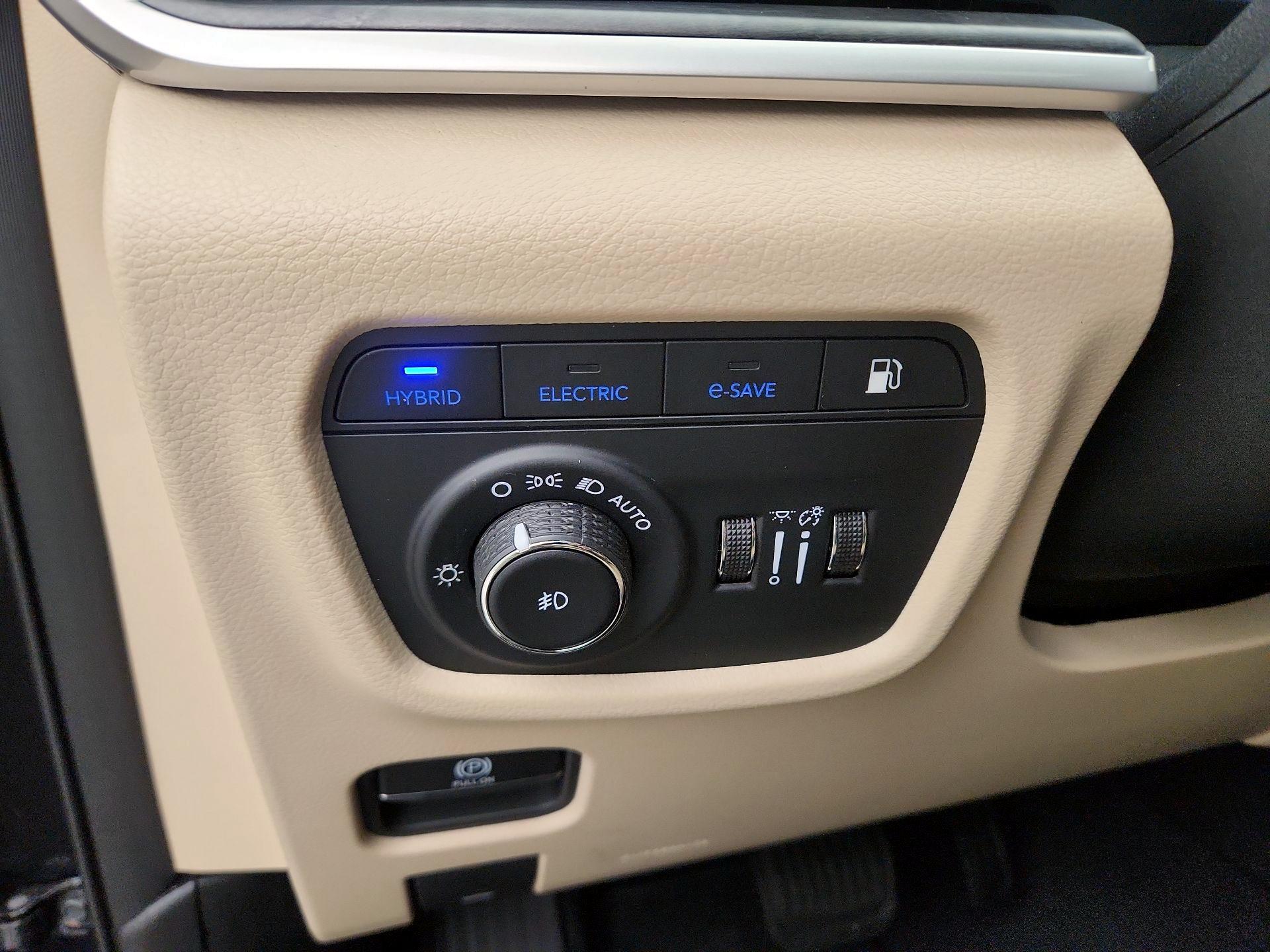 Thumbnail: 2023 Jeep Grand Cherokee - 13