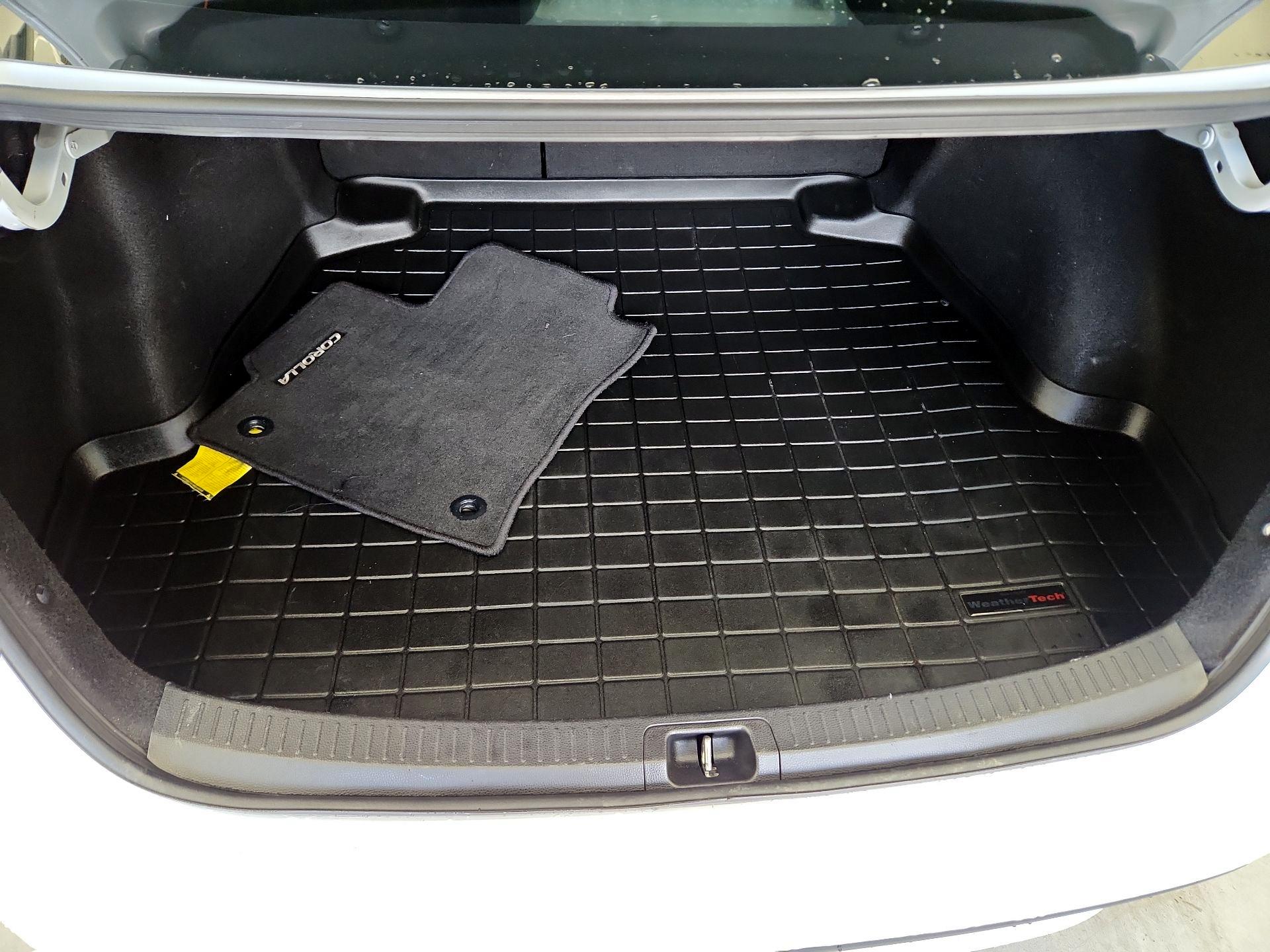 Thumbnail: 2022 Toyota Corolla - 20