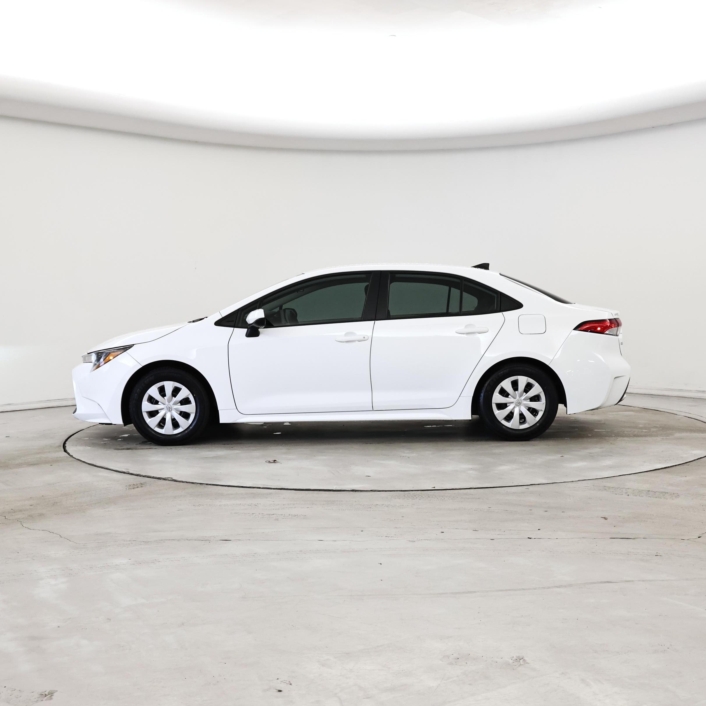 Thumbnail: 2022 Toyota Corolla - 3